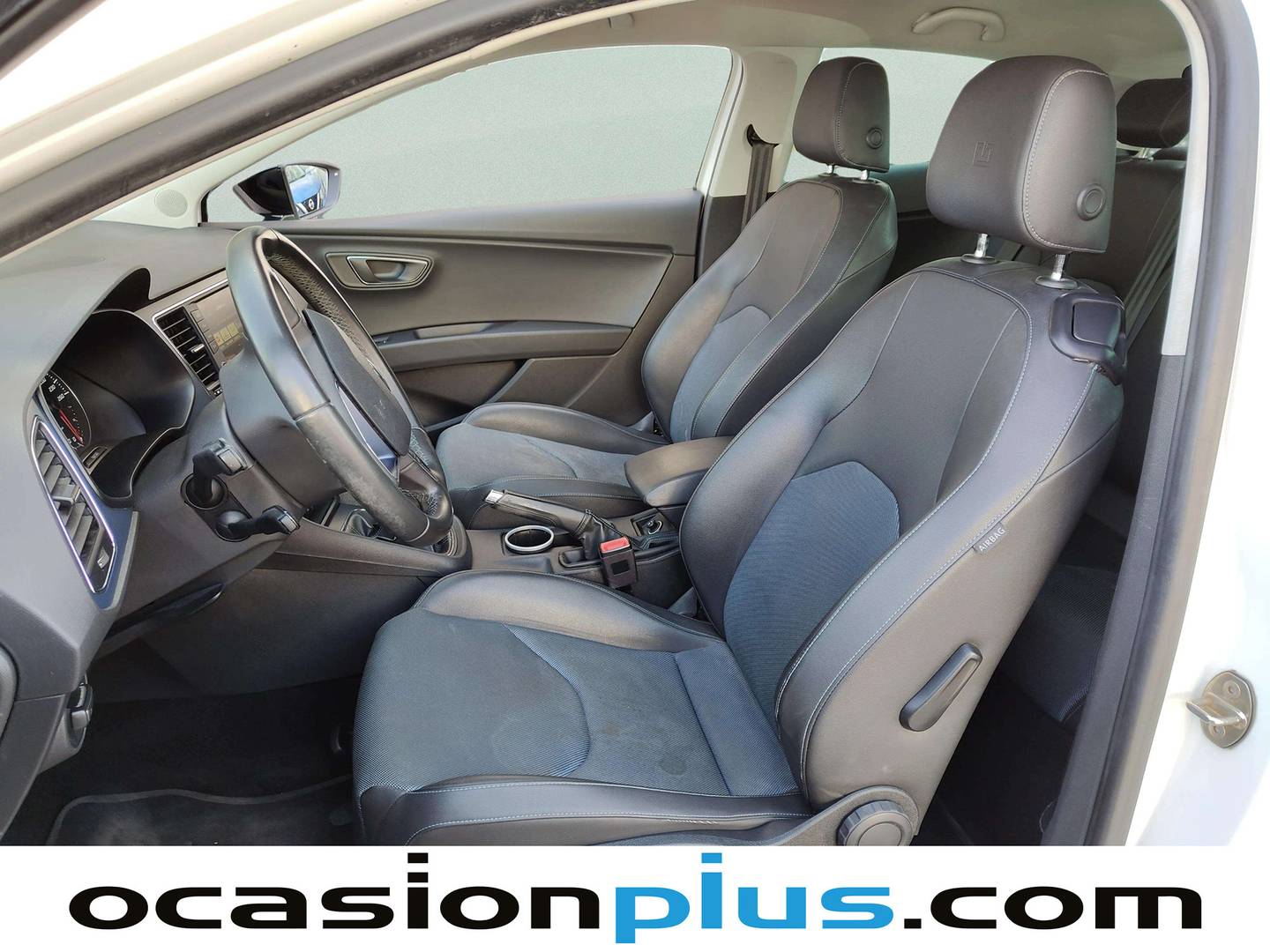 Foto asientos delanteros Seat León Seat León SC SC 1.6 TDI S&S Style (110 CV)