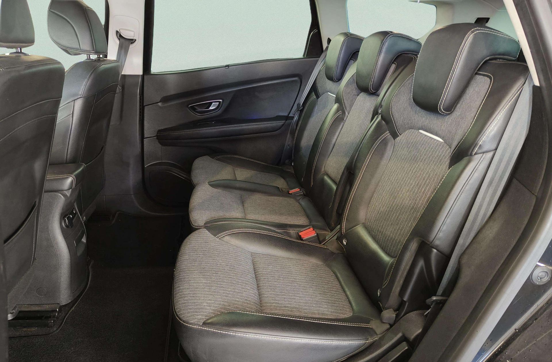 Renault Grand Scénic Zen Energy TCe EDC - foto 12