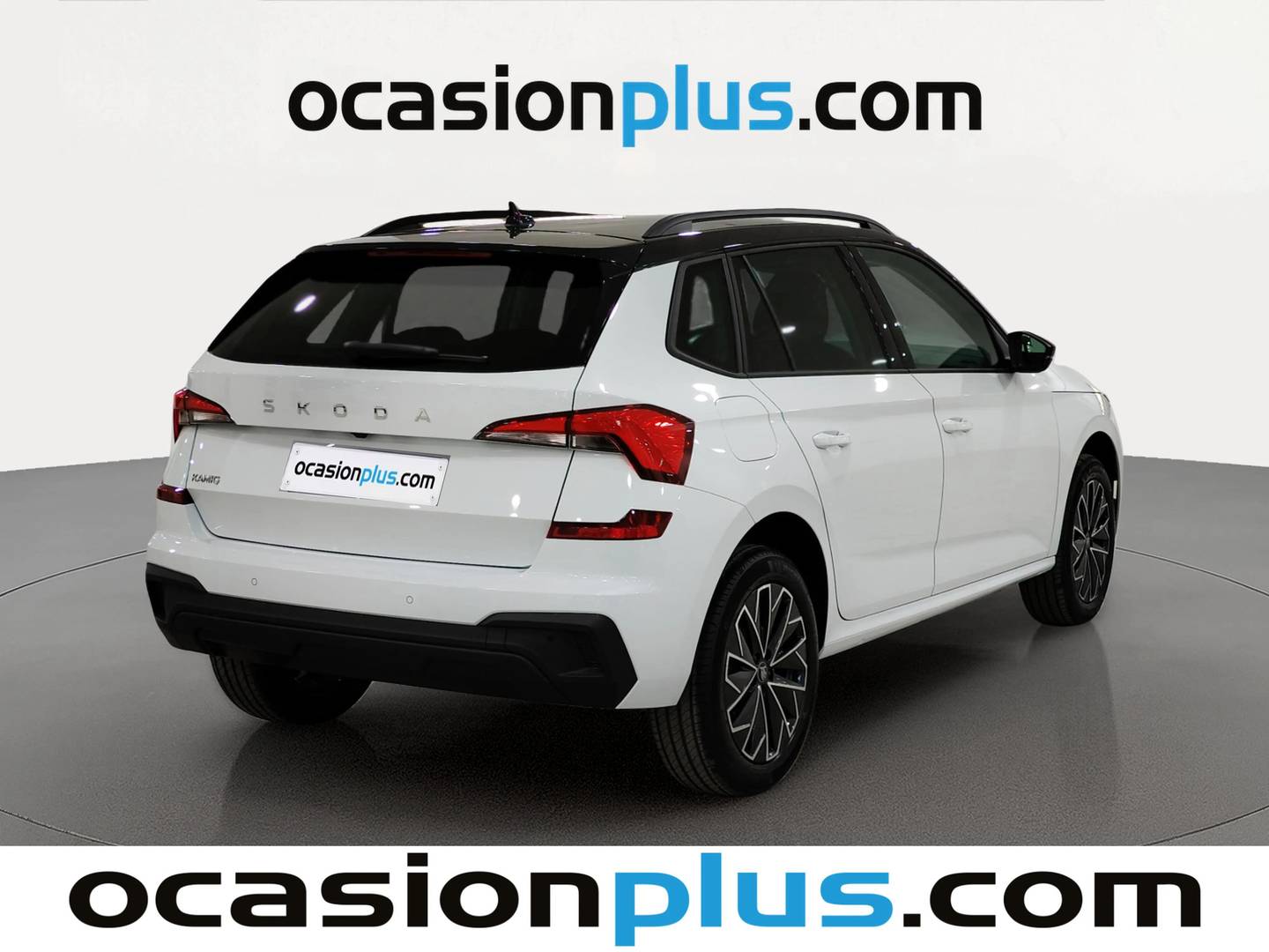 Foto trasera Skoda Kamiq Skoda Kamiq 1.0 TSI Selection DSG (115 CV) derecha