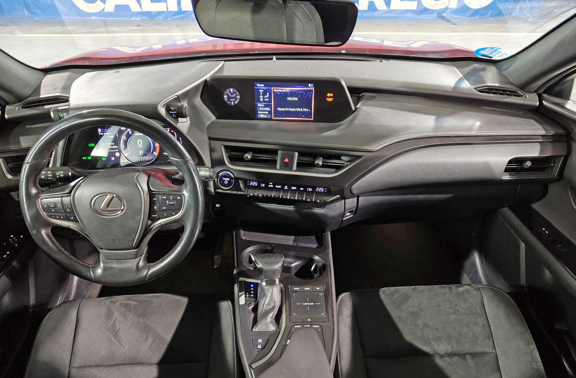 Lexus UX 250h Premium - foto 6