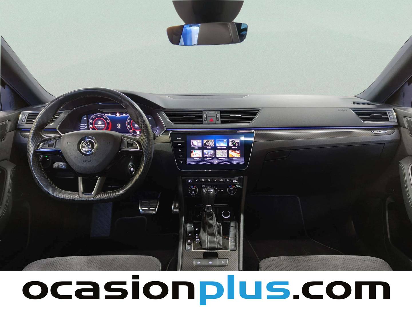 Foto Skoda Superb Skoda Superb Combi 2.0 TSI Sportline 4x4 DSG (272 CV)