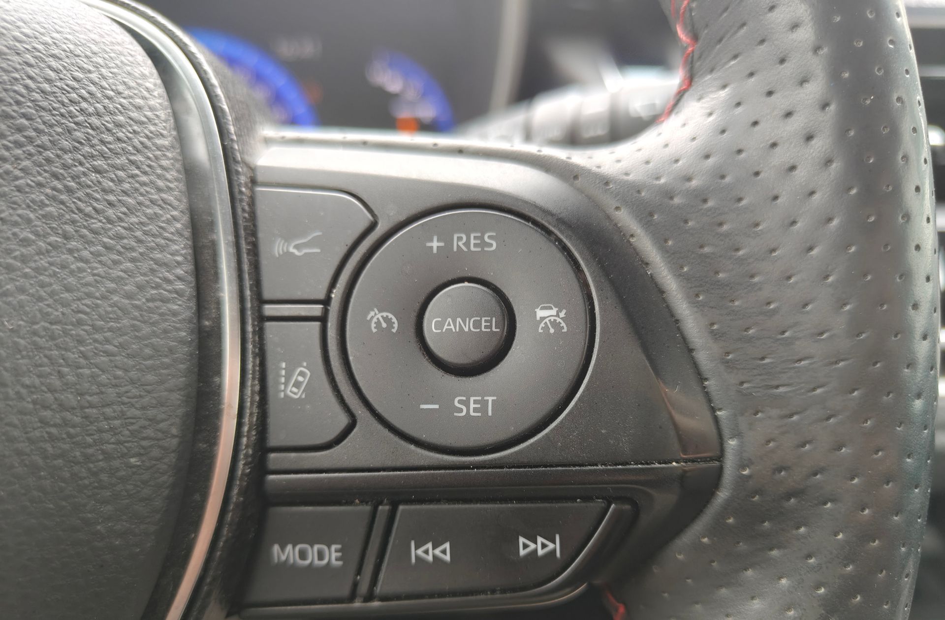 Toyota Corolla 180H GR-Sport E-CVT - foto 32