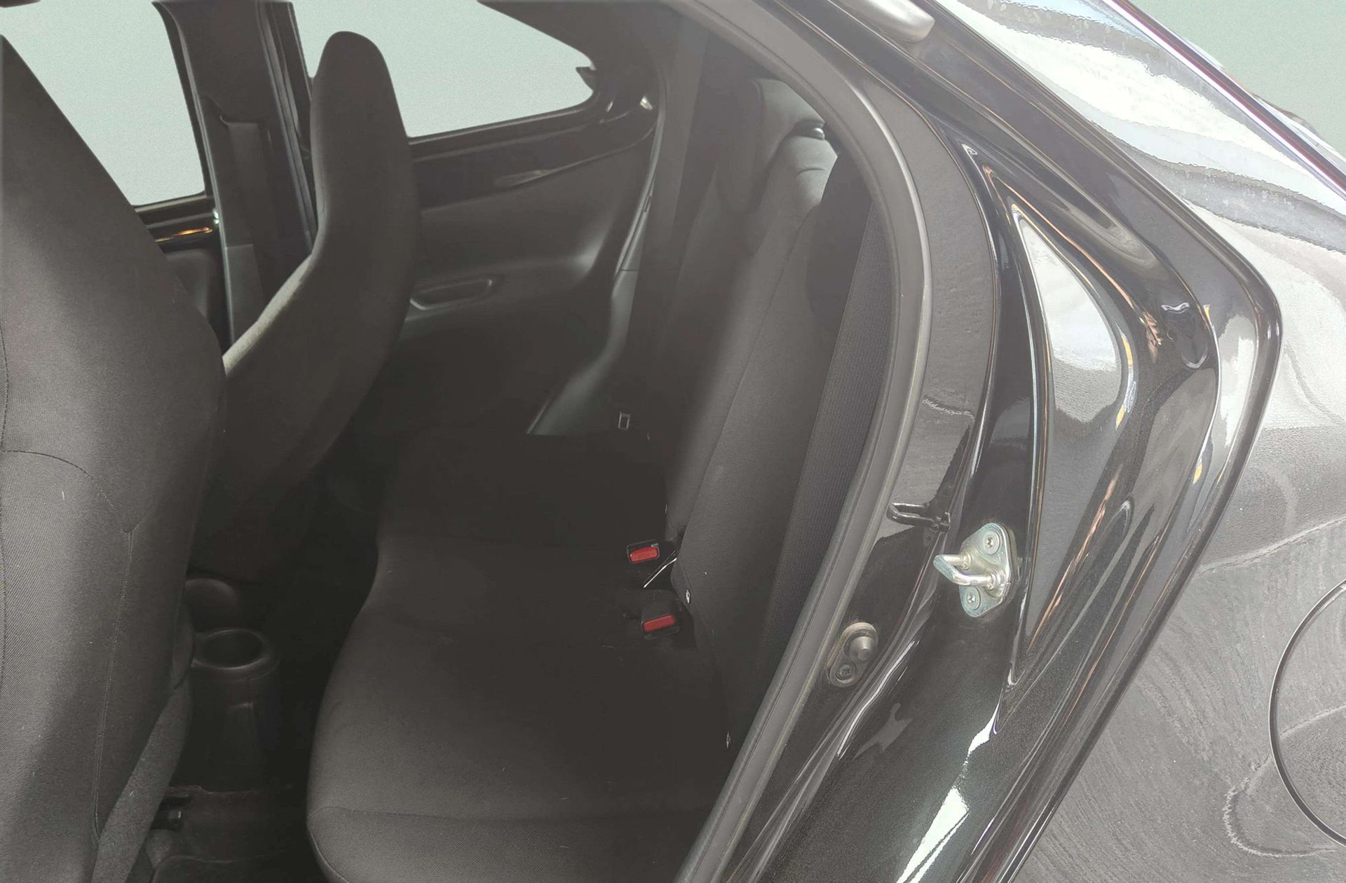Toyota Aygo X 1.0 VVT-I Play - foto 12