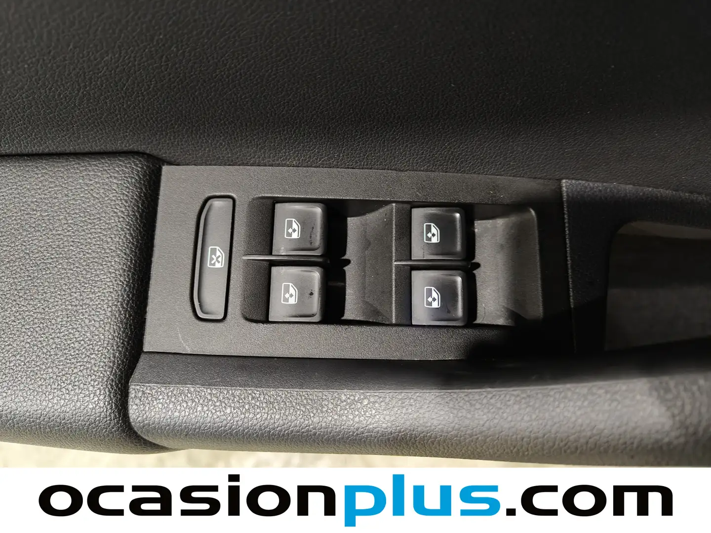 Foto Skoda Octavia Skoda Octavia Combi 1.6 TDI CR Ambition (115 CV)