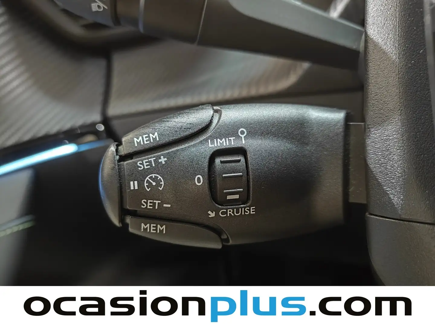 Foto Peugeot 2008 Peugeot 2008 PureTech 130 GT (130 CV)