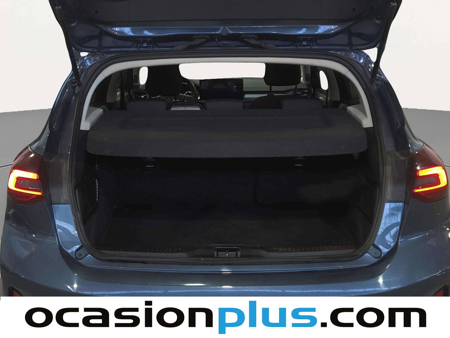 Fotos maletero Ford Focus Ford Focus 1.0 Ecoboost MHEV Active Auto (155 CV)