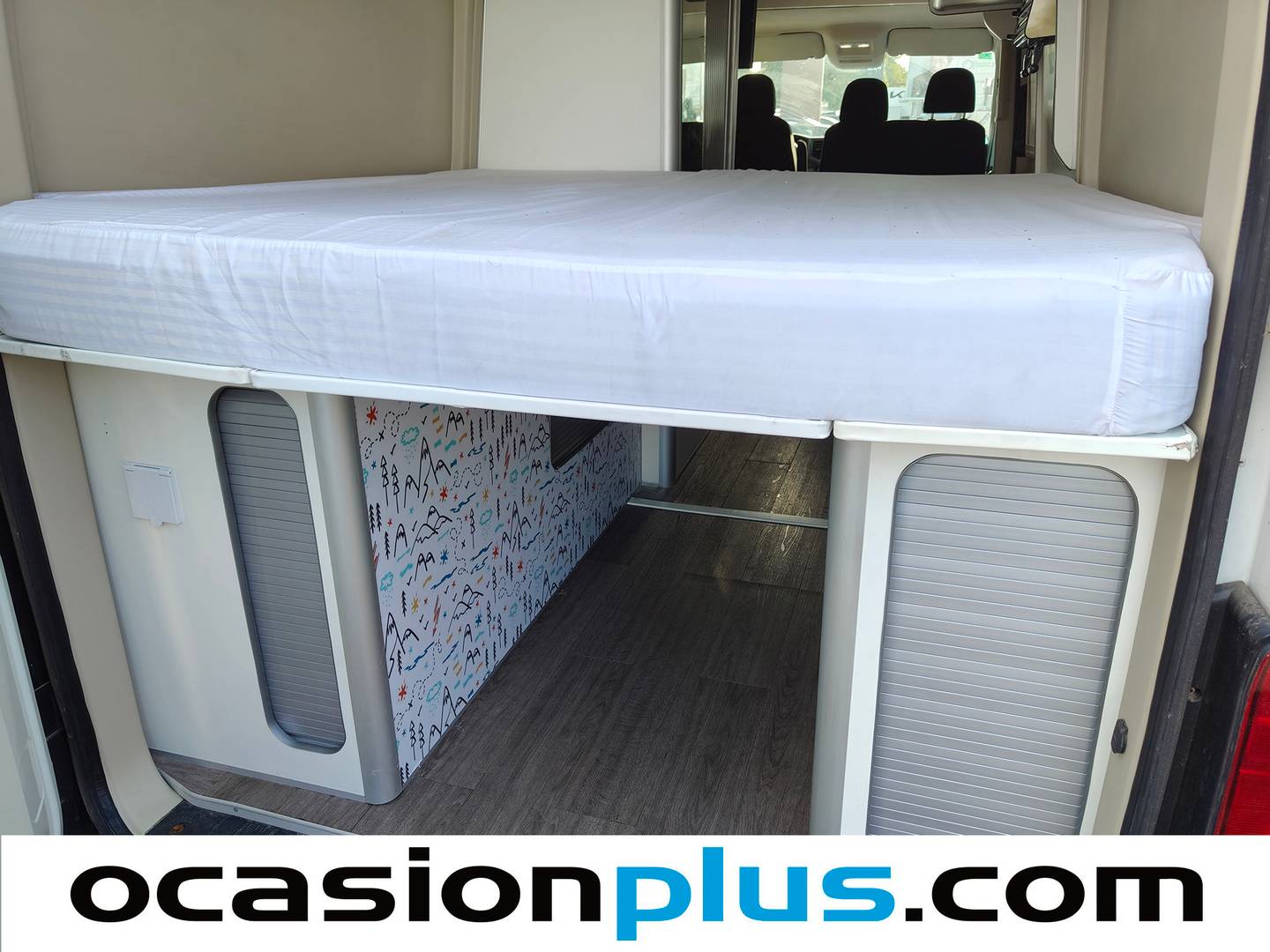 Foto asientos delanteros Volkswagen Crafter Volkswagen Crafter 35 Furgón Batalla Larga TA 2.0 TDI (140 CV) 3 Plazas