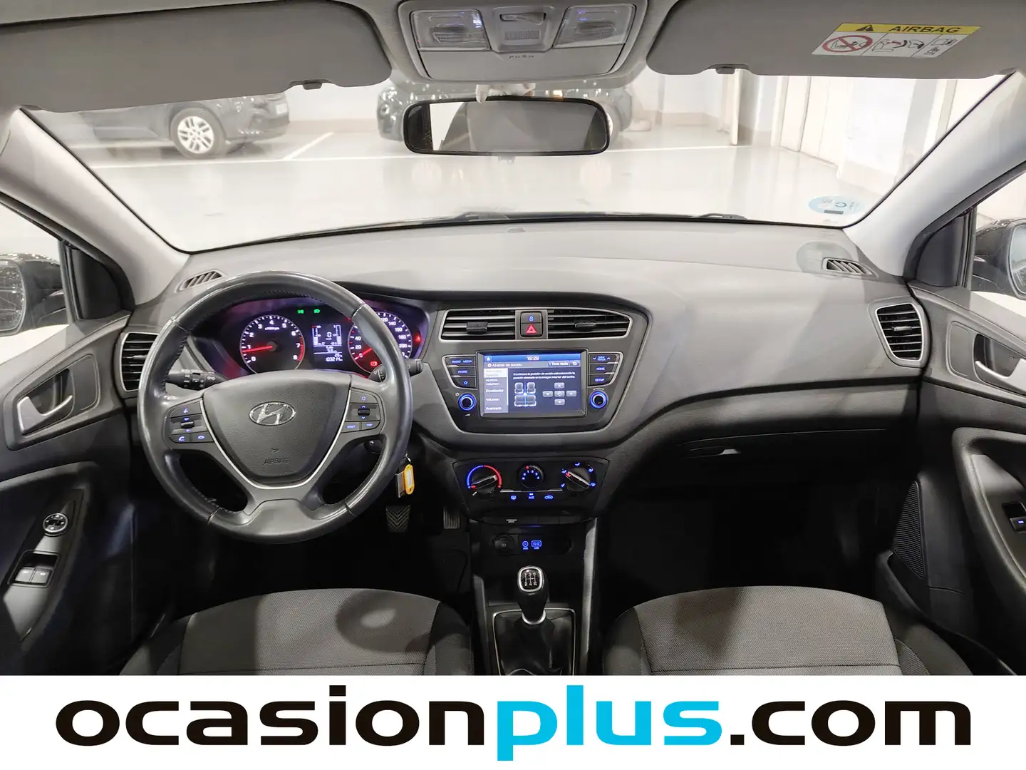 Foto Hyundai i20 Hyundai i20 1.2 MPI Essence (84 CV)