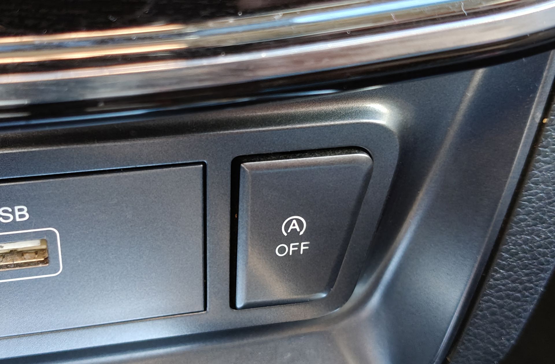 SsangYong Tivoli G12T Urban Plus - foto 10