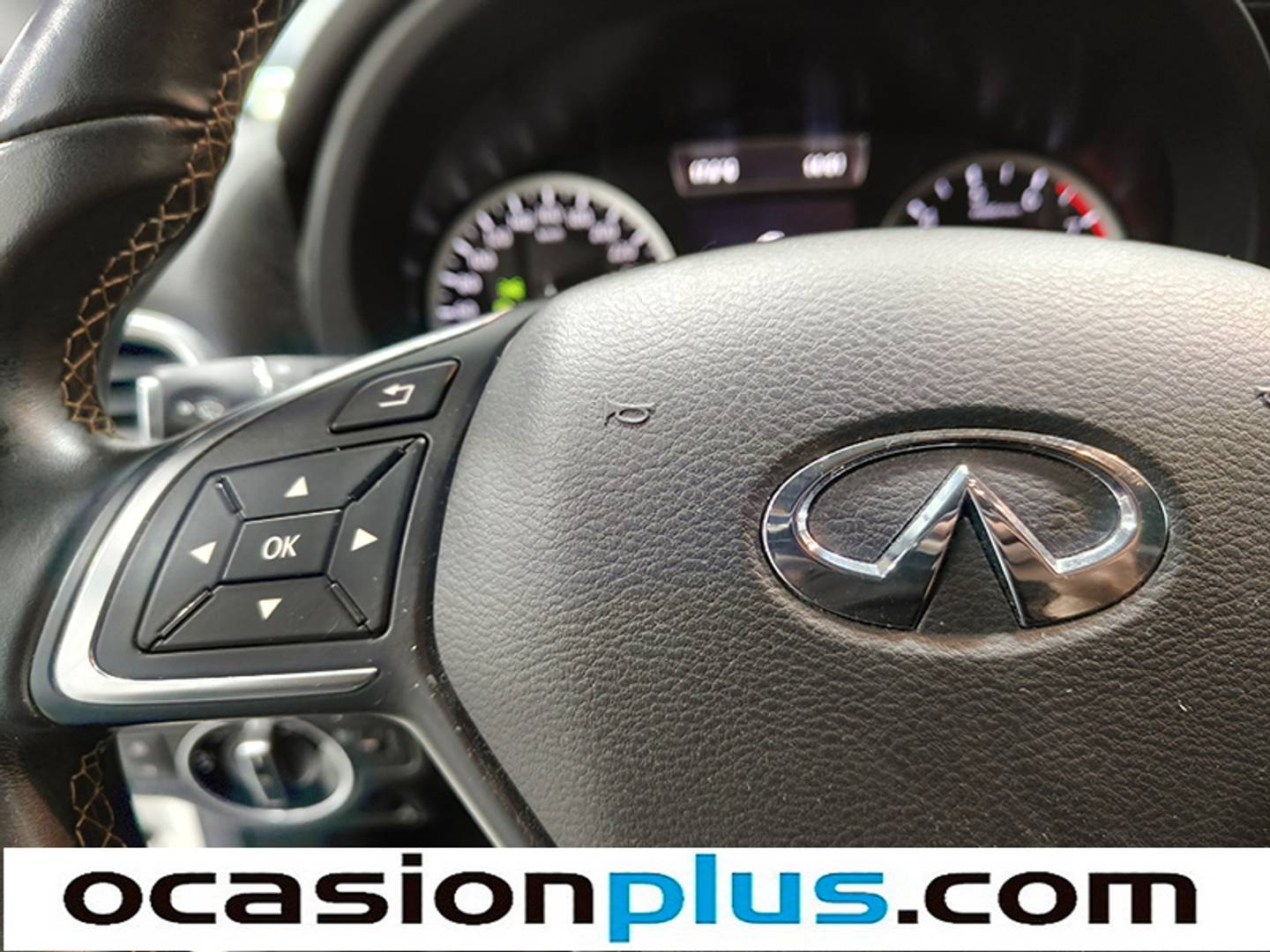 Foto Infiniti Q30 Infiniti Q30 1.6T Premium (122 CV)