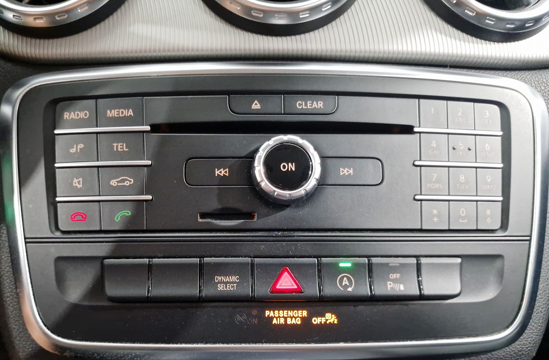 Mercedes-Benz GLA 200 d Style - foto 32