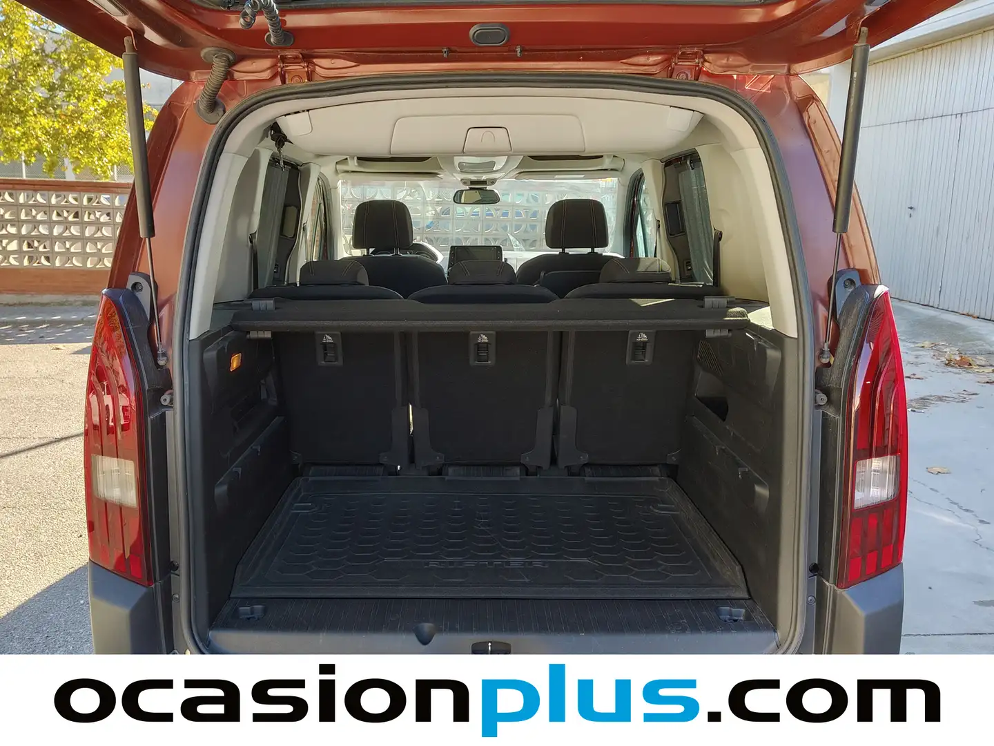 Foto Peugeot Rifter Peugeot Rifter BlueHDi 130 GT Line Standard EAT8 (130 CV)