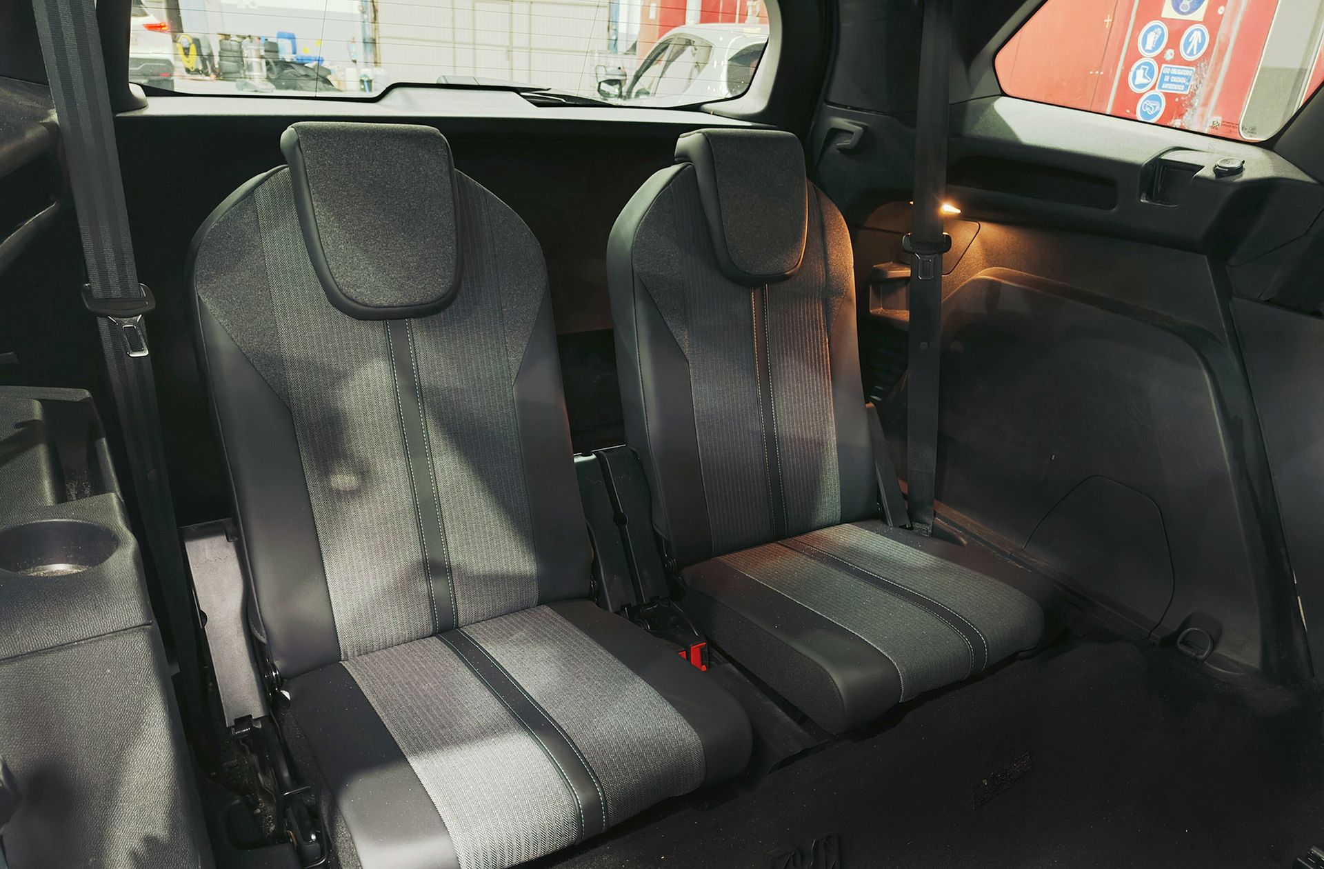 Peugeot 5008 PureTech 130 Allure Pack EAT8 7 plazas - foto 6
