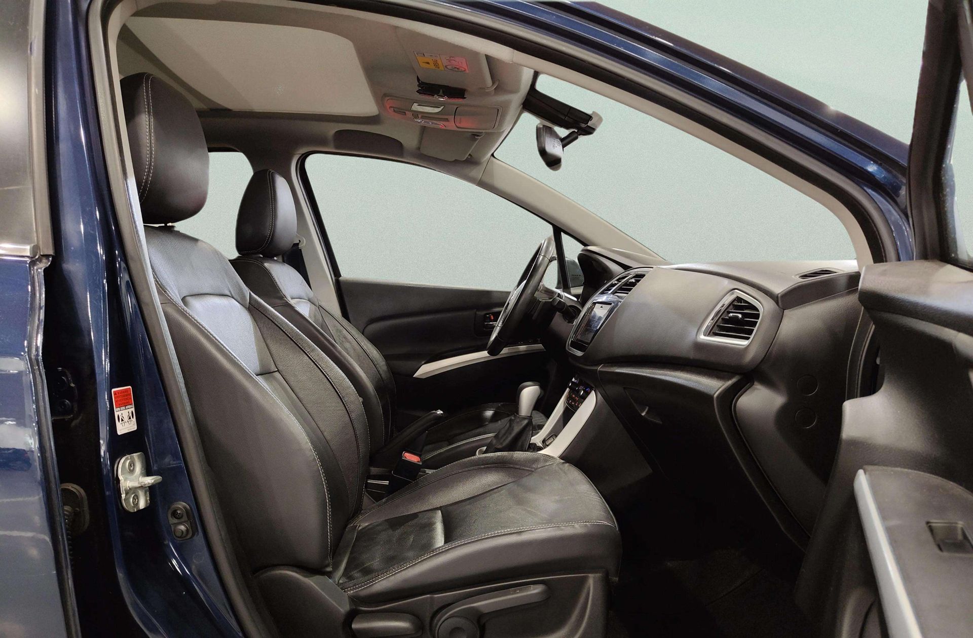 Suzuki S-Cross 1.6 Ddis GLX 4WD DCT - foto 19