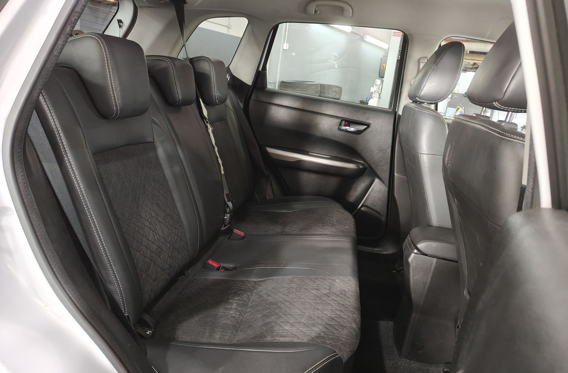 Suzuki Vitara 1.4 Turbo Mild Hybrid GLX - foto 17