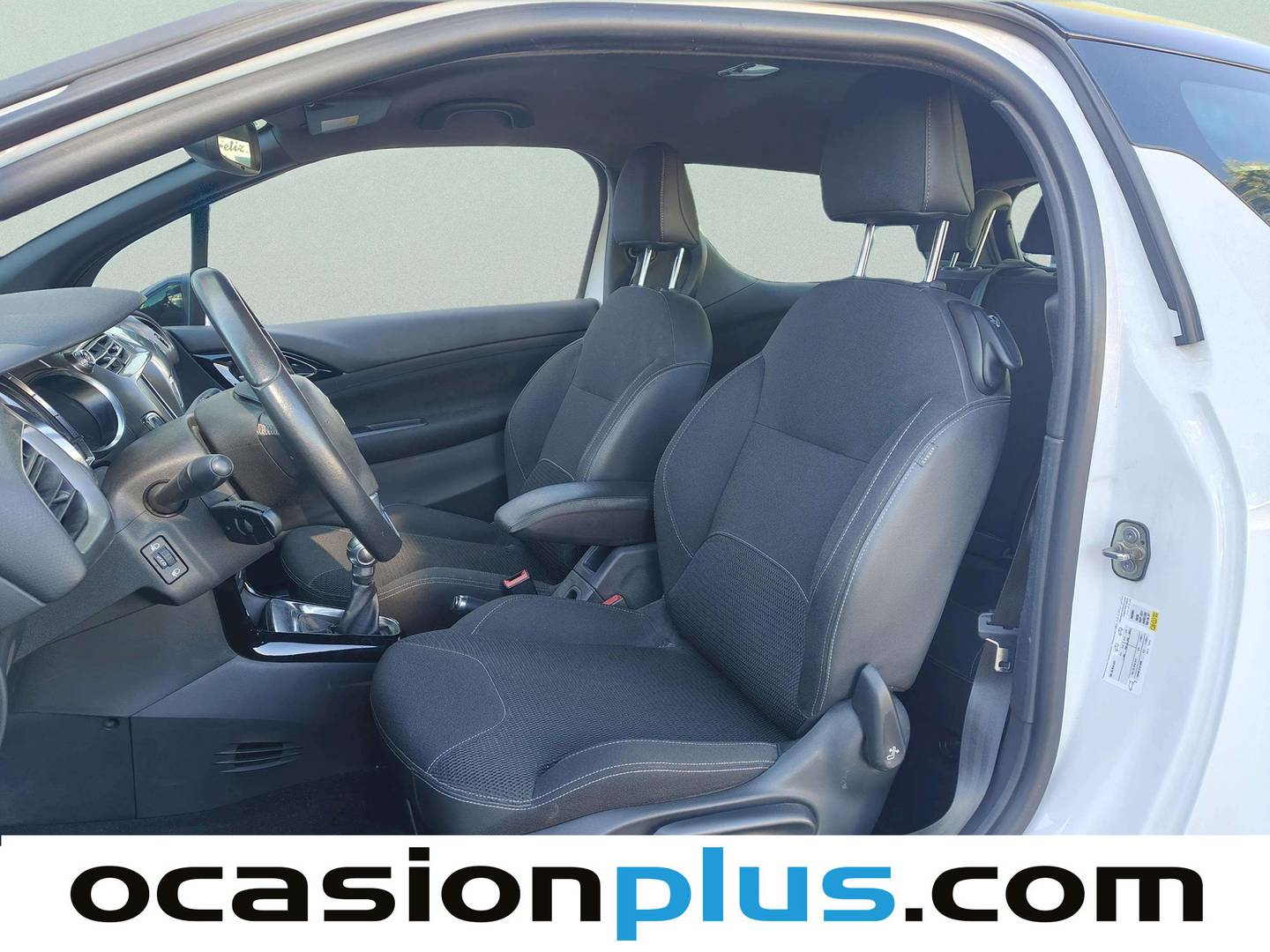 Foto asientos delanteros DS DS 3 DS DS3 Crossback BlueHDi 100 S&S Desire (99 CV)