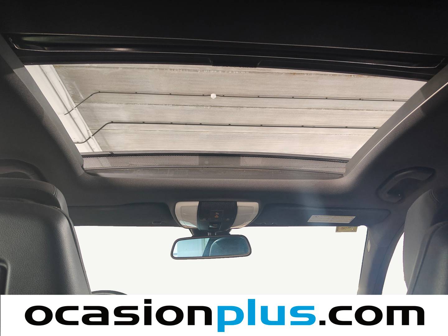 Equipamiento del Mercedes Clase C Mercedes-Benz Clase C 180 Blue Efficiency Coupé (156 CV) Pack AMG