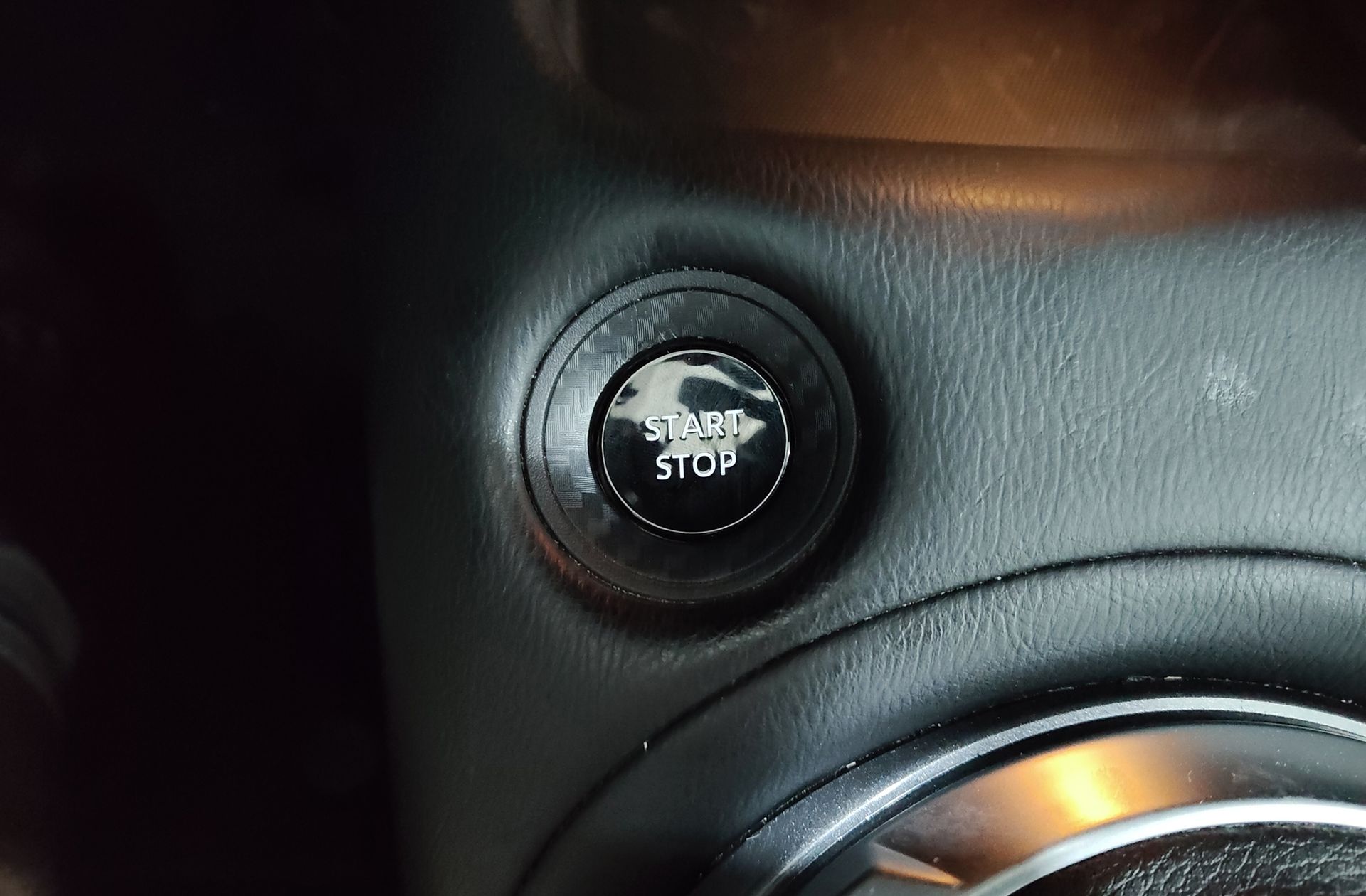 Nissan Juke 1.6 Hybrid N-Connecta - foto 28