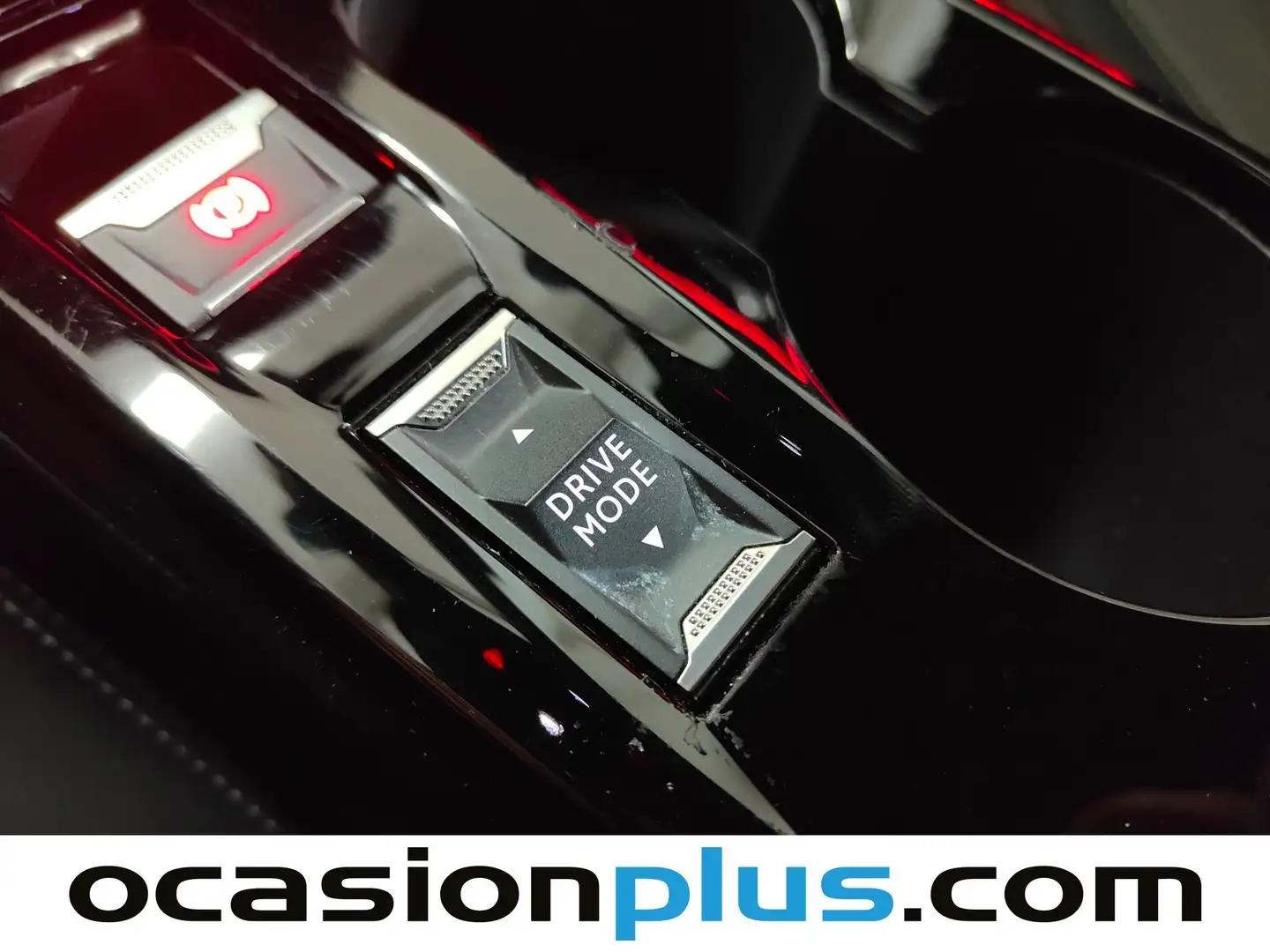 Foto Peugeot 2008 Peugeot 2008 PureTech 130 S&S GT EAT8 (130 CV)