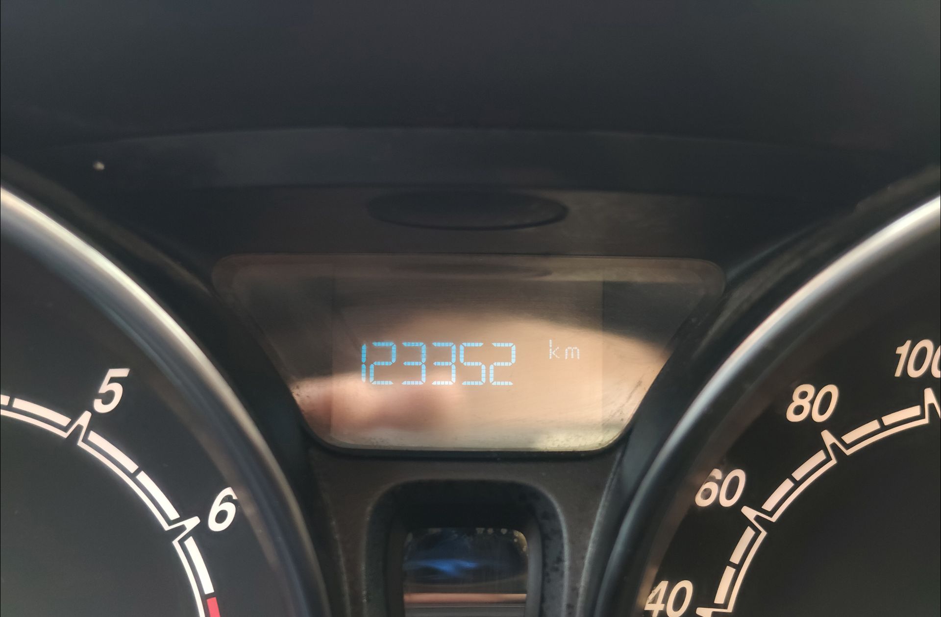 Ford Tourneo Courier 1.0 EcoBoost Titanium - foto 7