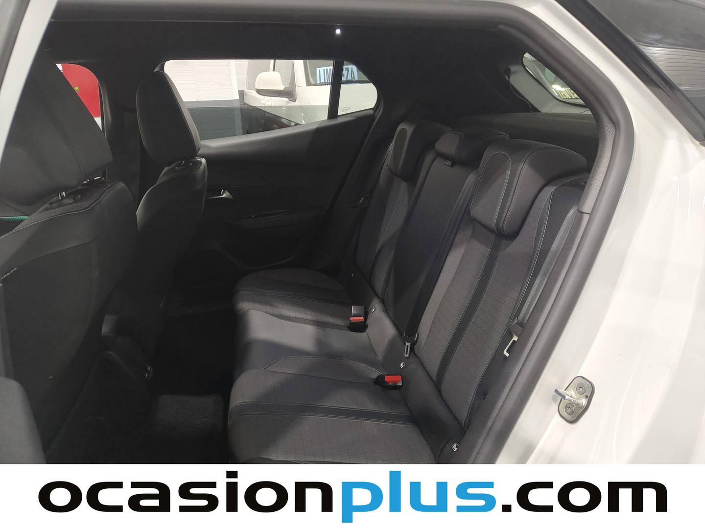 Foto Peugeot 2008 Peugeot 2008 PureTech 100 S&S Allure (100 CV)