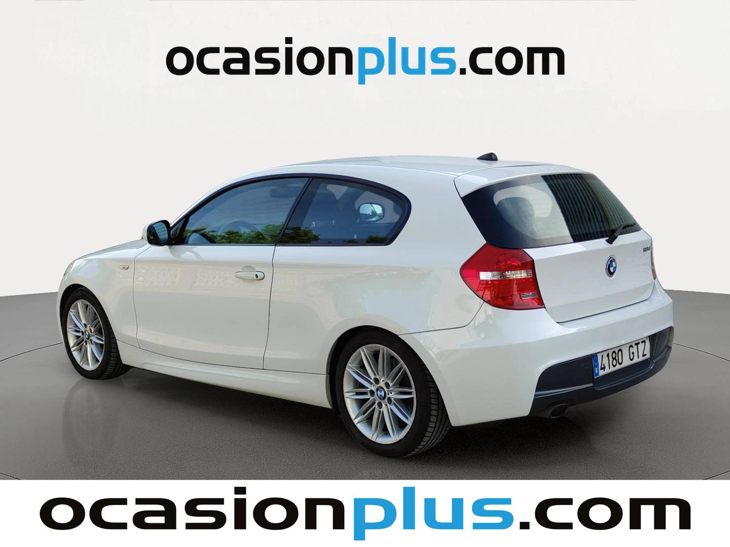 Foto trasera BMW Serie 1 BMW Serie 1 118d (143 CV) Pack M izquierda