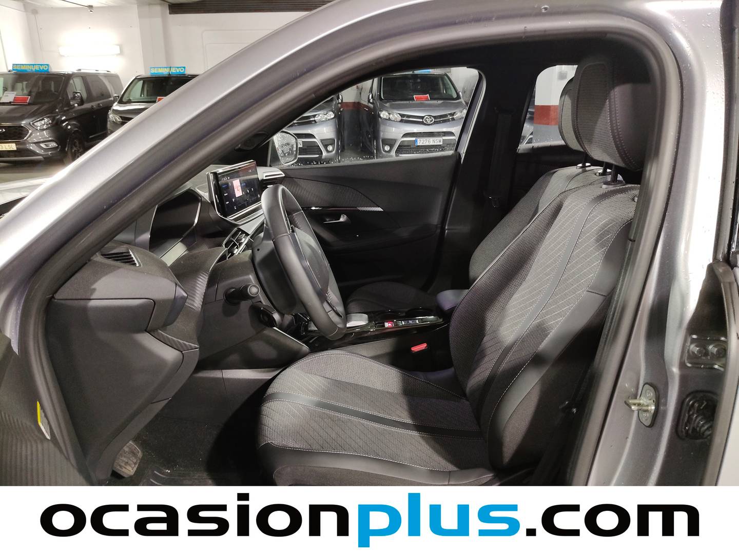 Foto asientos delanteros Peugeot 2008 Peugeot 2008 Allure Hybrid eDCS6 (145 CV)
