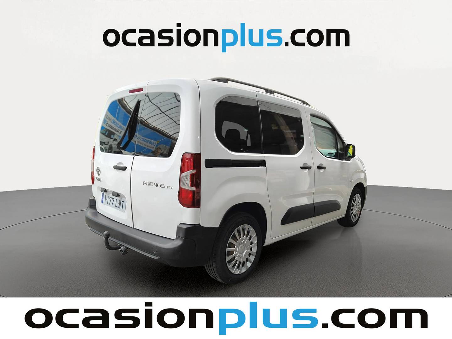 Foto trasera Toyota Proace City Verso Toyota Proace City Verso 1.5D Family Active L1 (131 CV) derecha