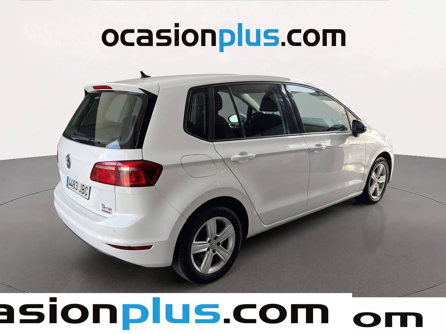 Foto trasera Volkswagen Golf Sportsvan Volkswagen Golf Sportsvan Advance 1.6 TDI BMT (110 CV) DSG derecha