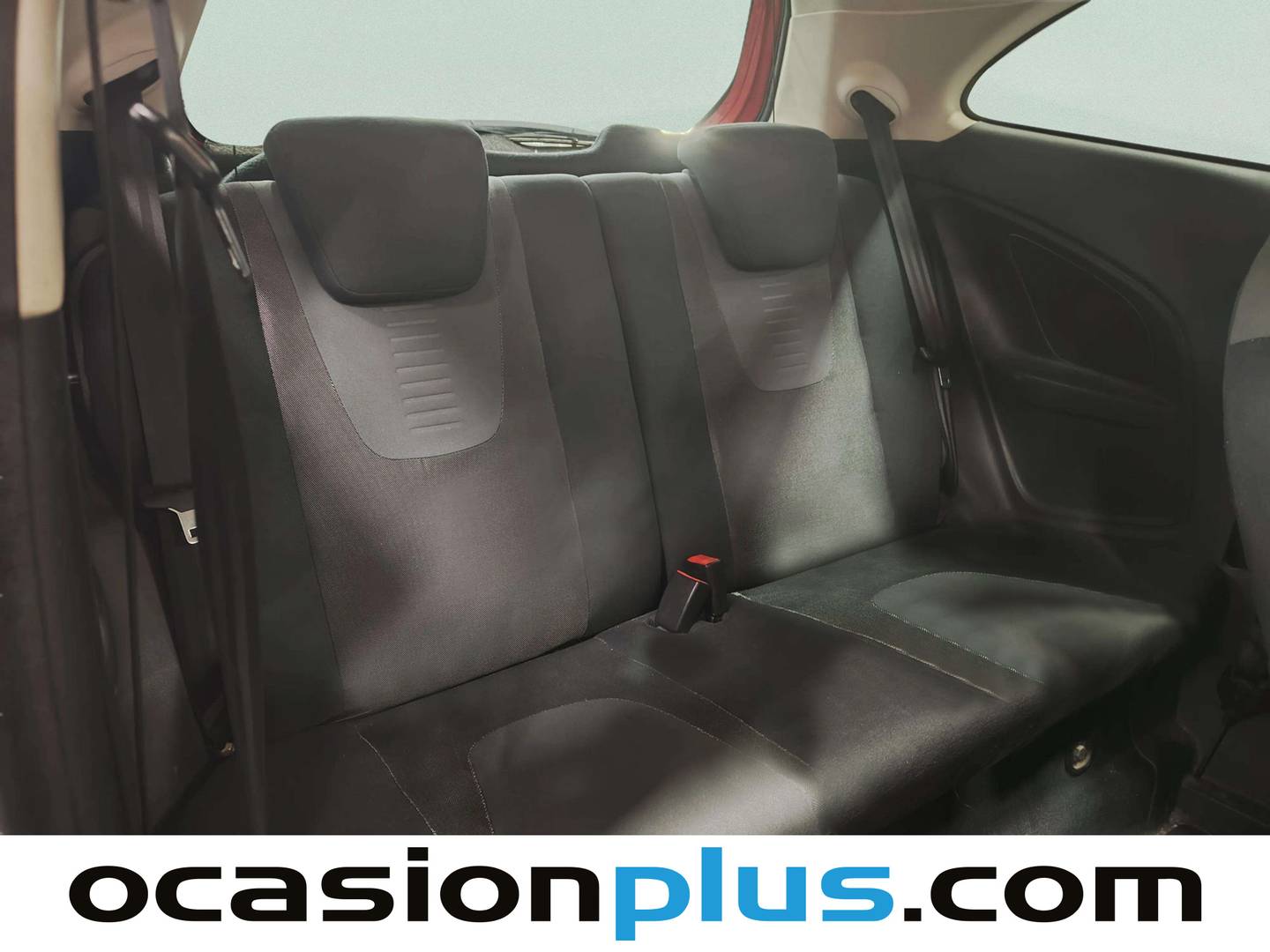 Foto asientos traseros Ford Ka Ford Ka 1.20 Titanium+ (69 CV)