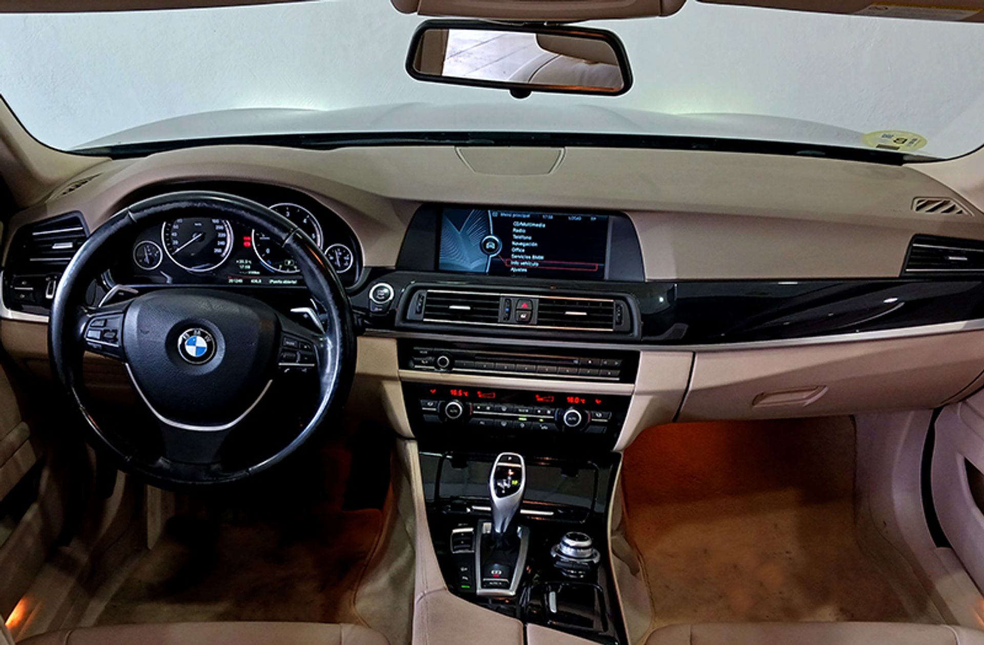 BMW Serie 5 525d xDrive Touring - foto 10
