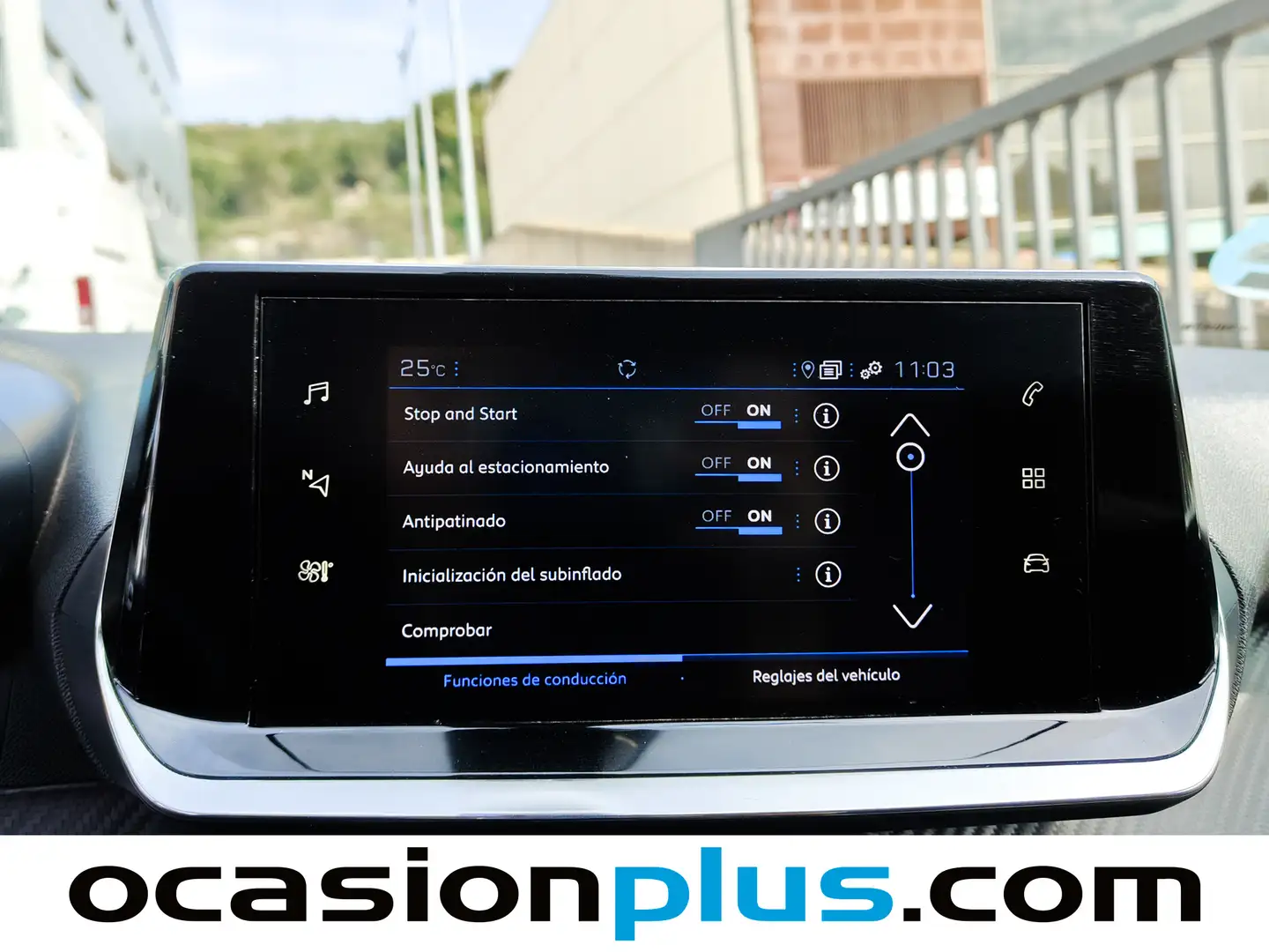 Foto Peugeot 2008 Peugeot 2008 BlueHDi 110 Allure (110 CV)