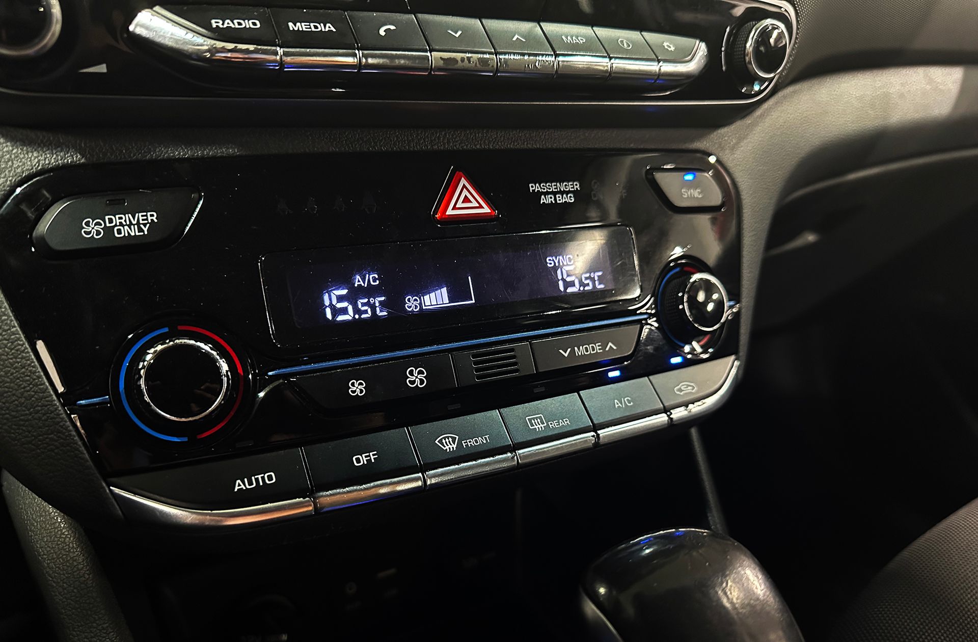 Hyundai Ioniq 1.6 GDI HEV Klass Nav DCT - foto 25