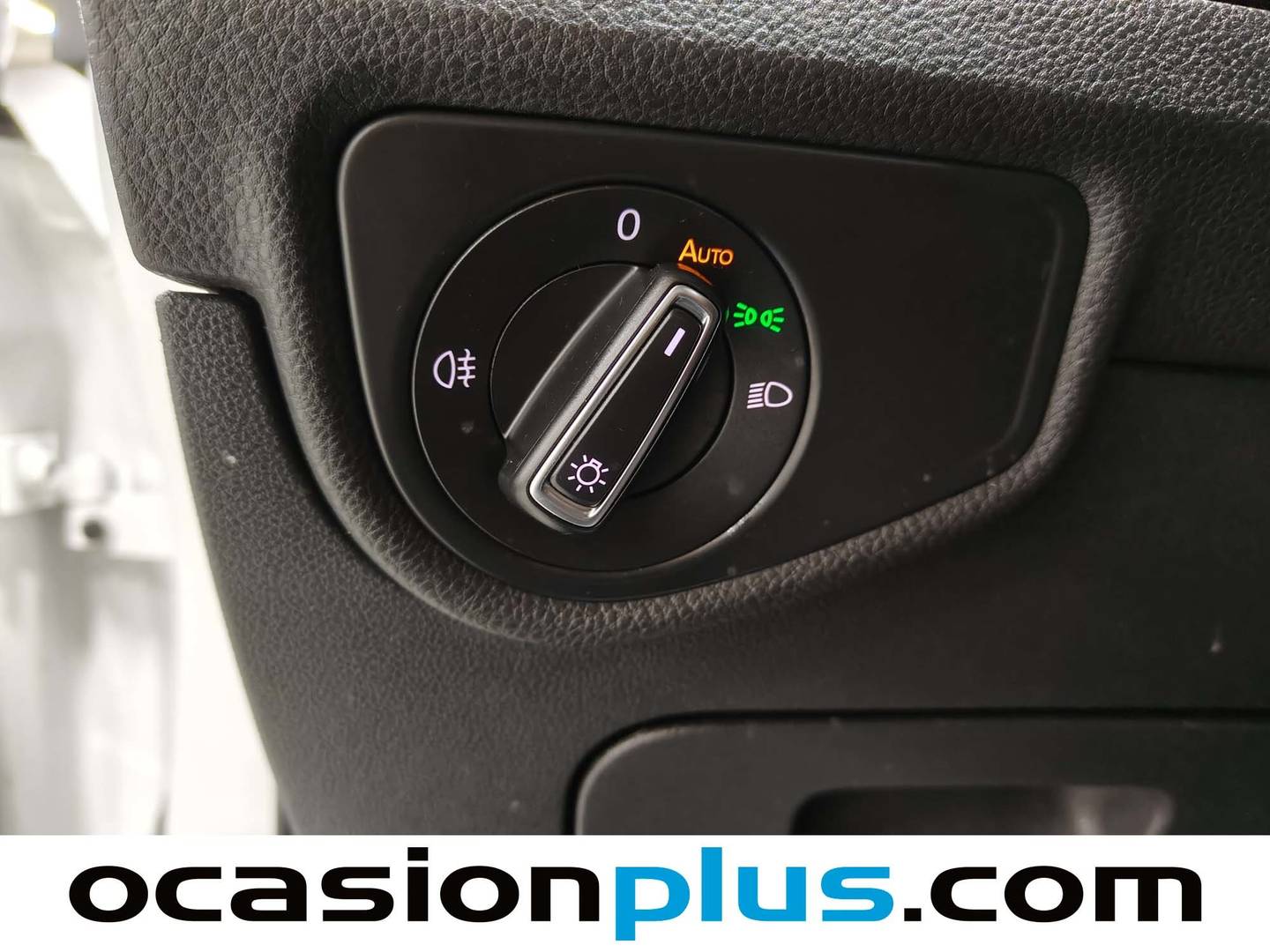 Volkswagen Touran Volkswagen Touran Sport 1.5 TSI Pack R-line (150 CV) DSG 7 Plazas gasolina