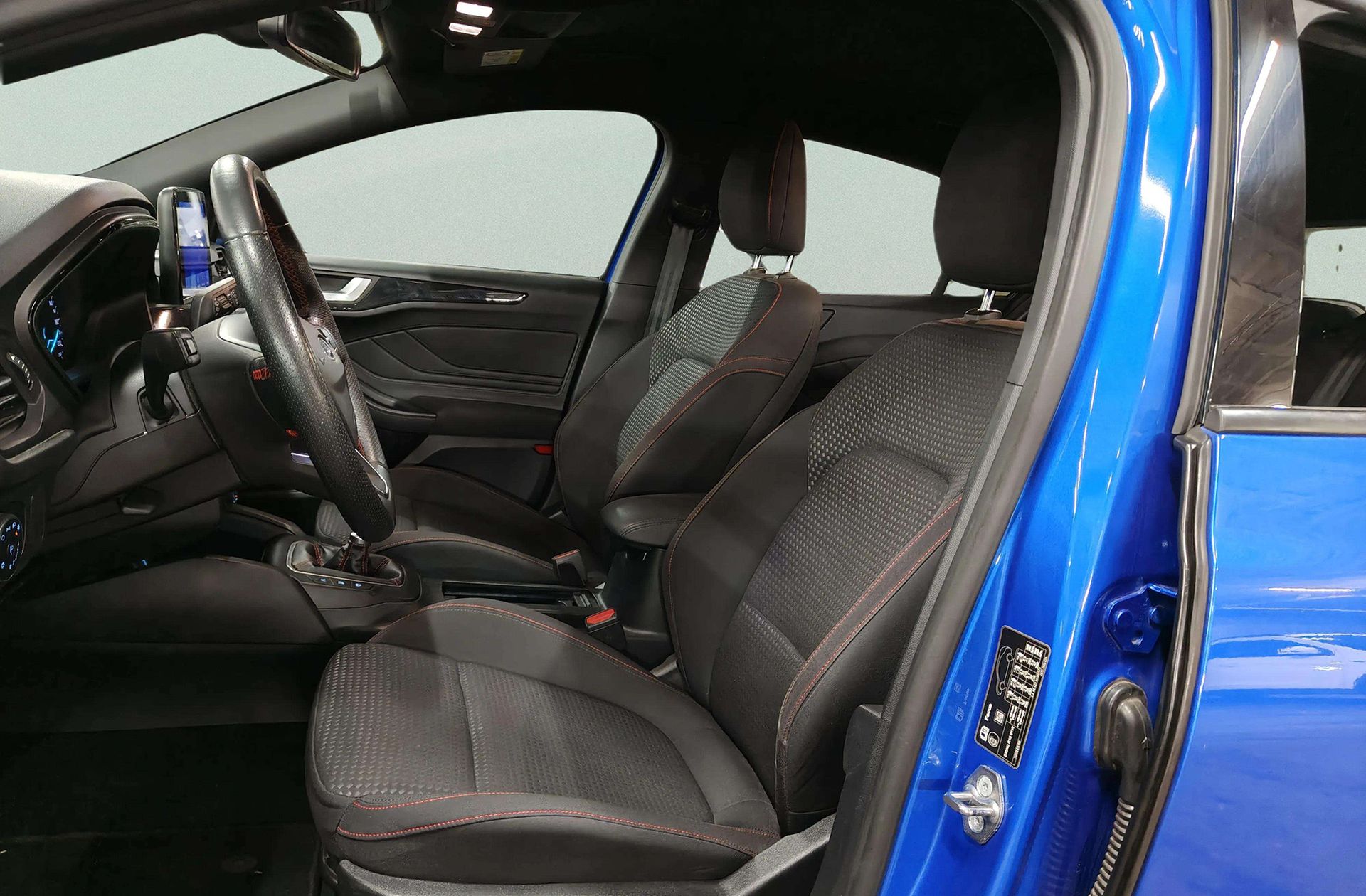 Ford Focus 1.0 EcoBoost ST-Line - foto 12
