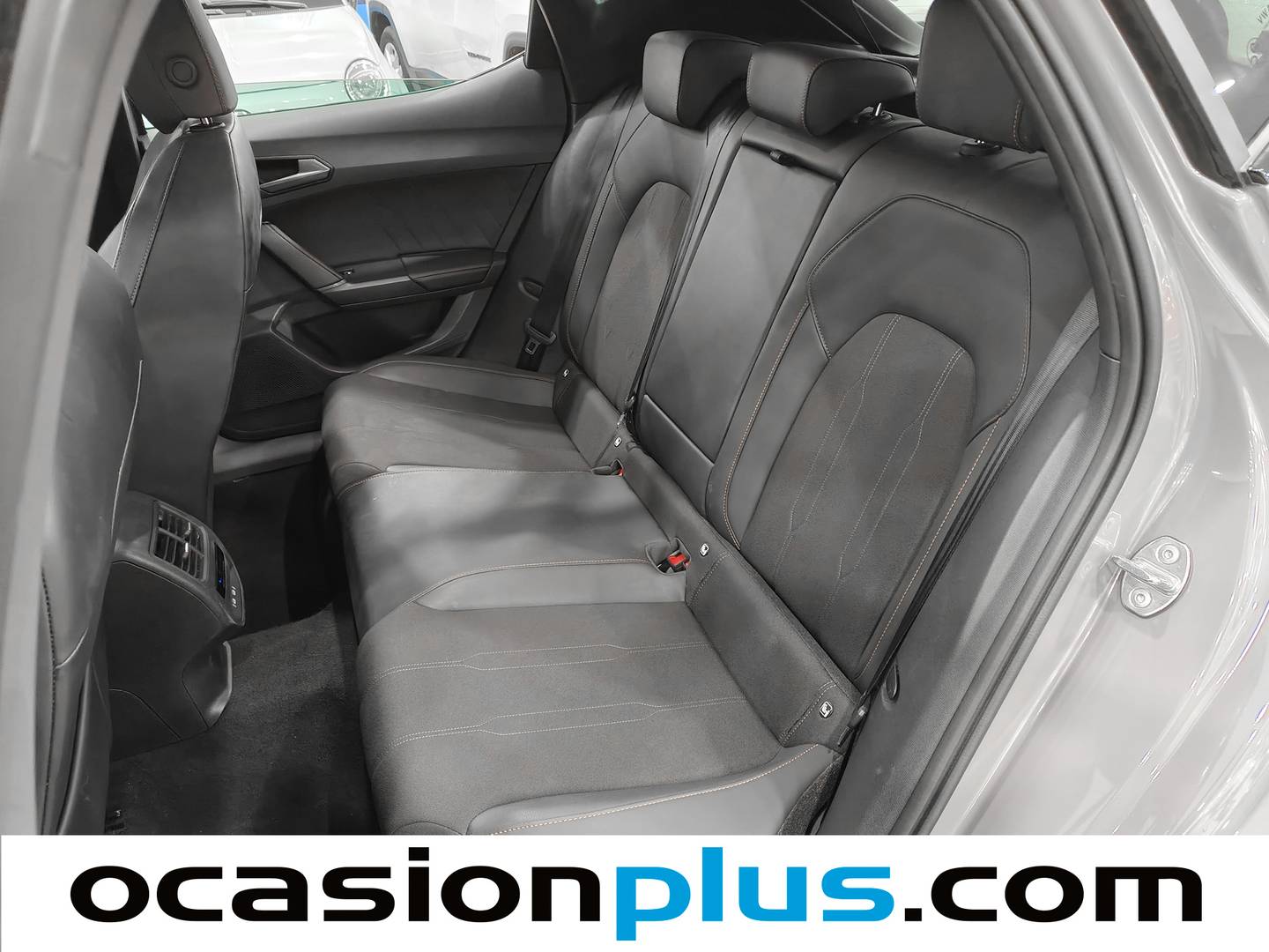 Foto asientos traseros Cupra León CUPRA León 1.5 eTSI DSG (150 CV)