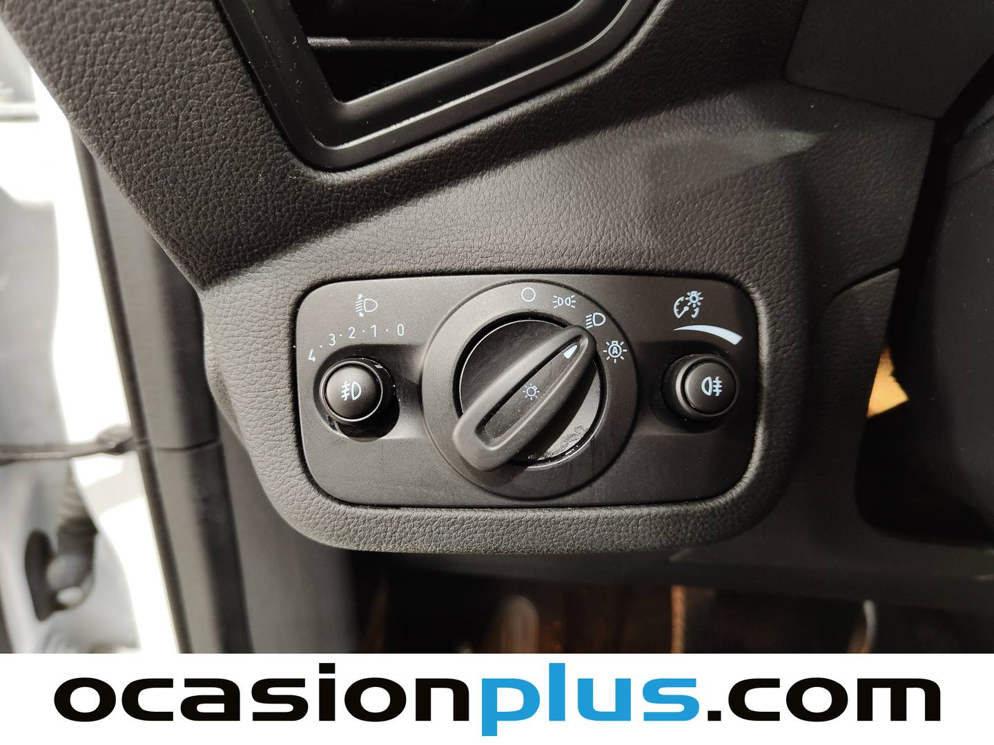 Extras del Ford Kuga Ford Kuga 1.5 EcoBoost S&S Trend+ 4x2 (120 CV)