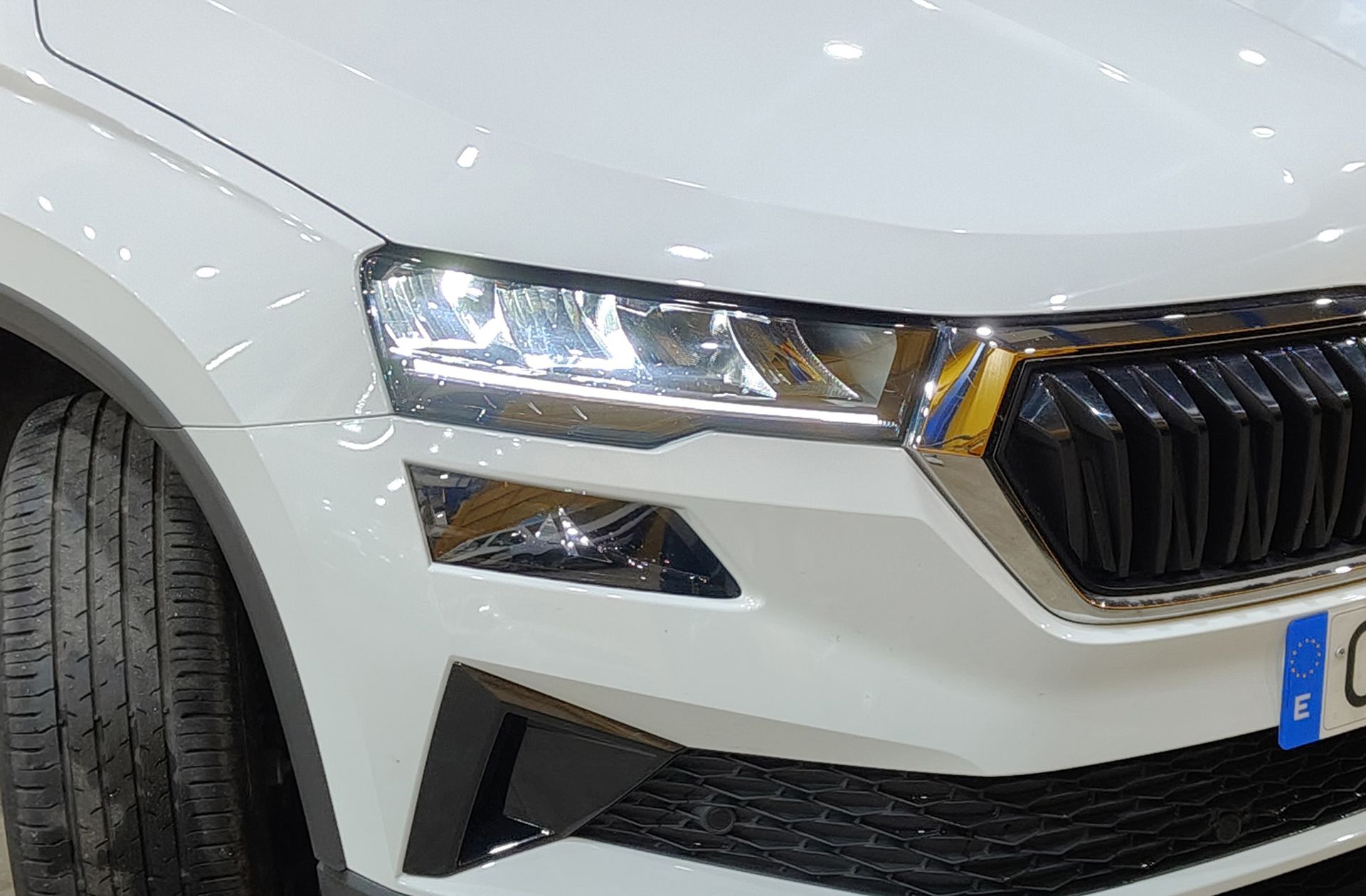 Škoda Karoq 2.0 TDI Selection - foto 15