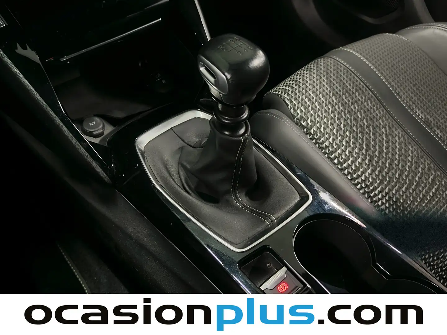 Foto Peugeot 2008 Peugeot 2008 PureTech 130 S&S GT (130 CV)