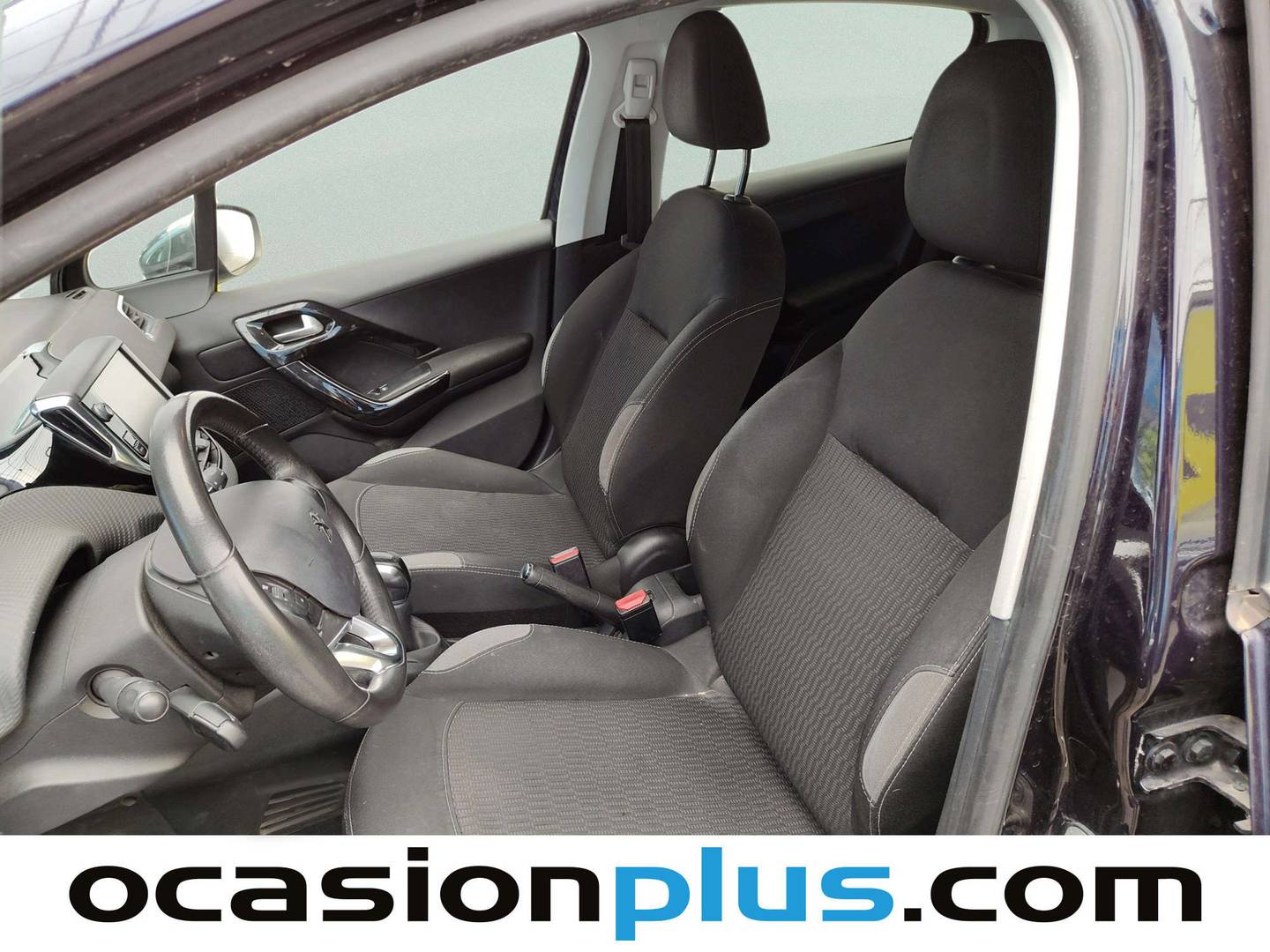 Foto asientos delanteros Peugeot 208 Peugeot 208 Style BlueHDi (75 CV)