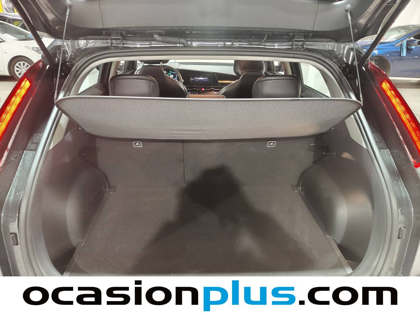 Foto KIA Niro Kia Niro 1.6 GDi HEV Drive (141 CV)