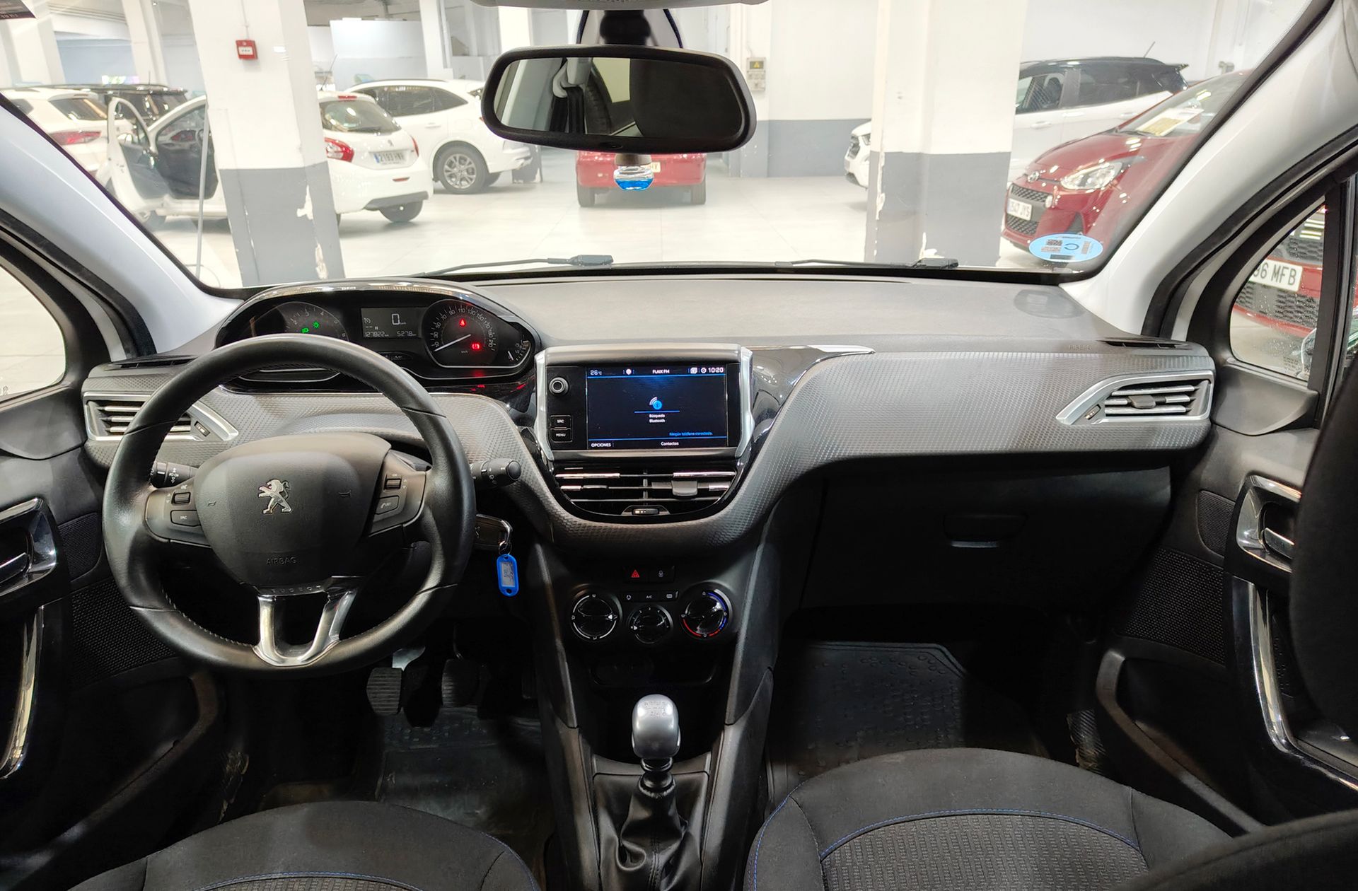 Peugeot 208 1.2 PureTech Signature - foto 6