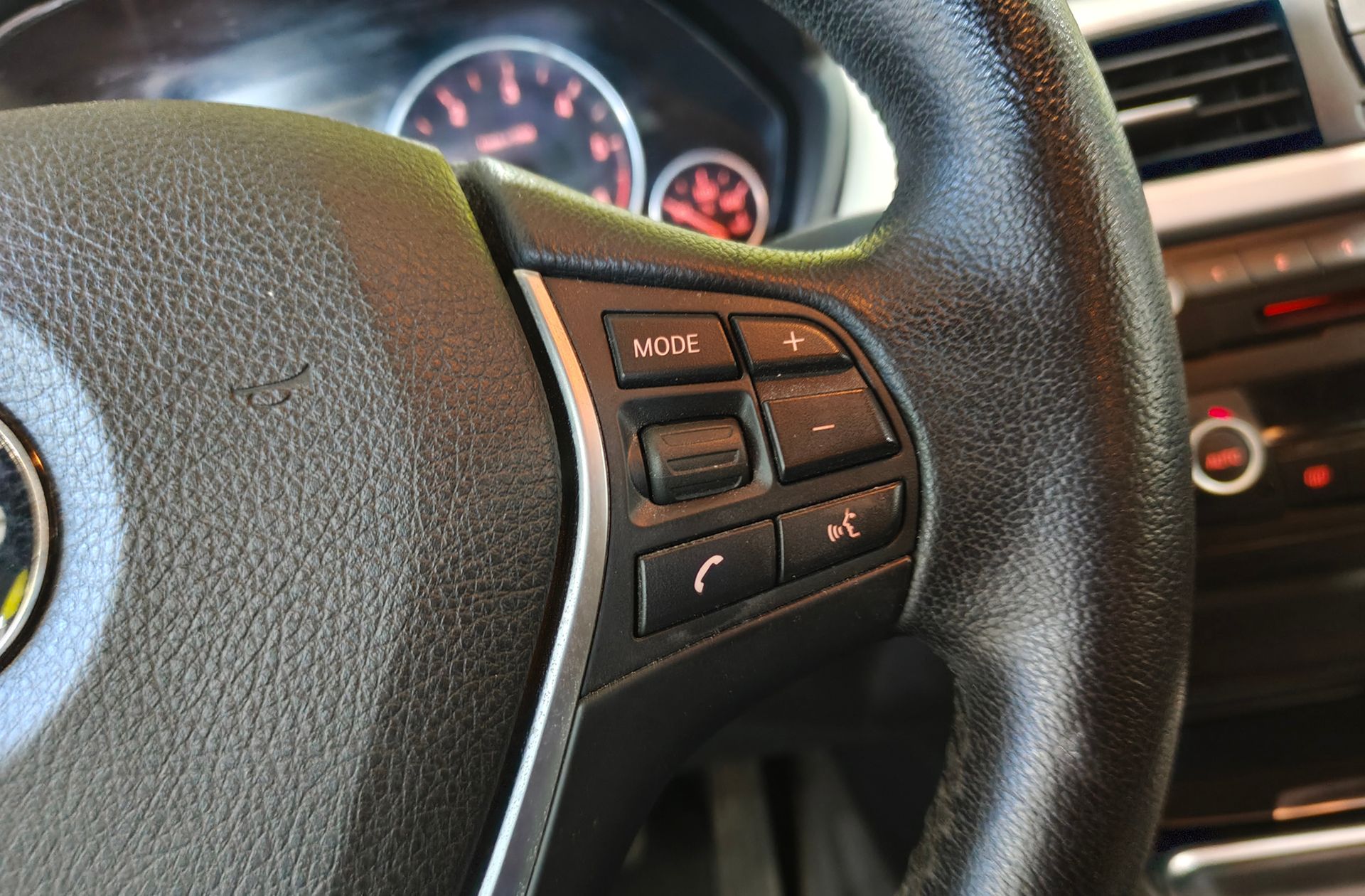 BMW Serie 3 318d - foto 29