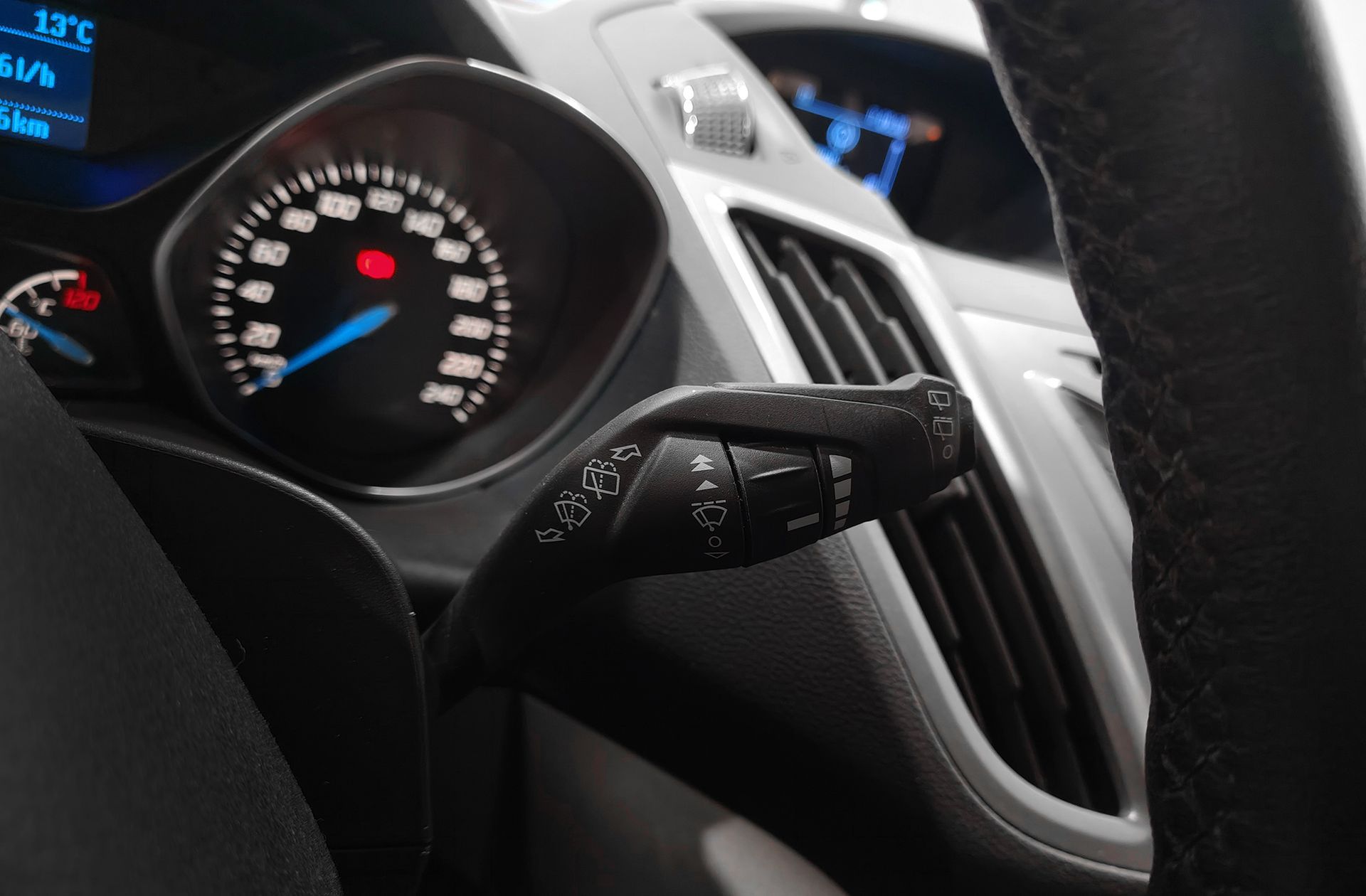 Ford C-Max 1.0 EcoBoost Trend - foto 26
