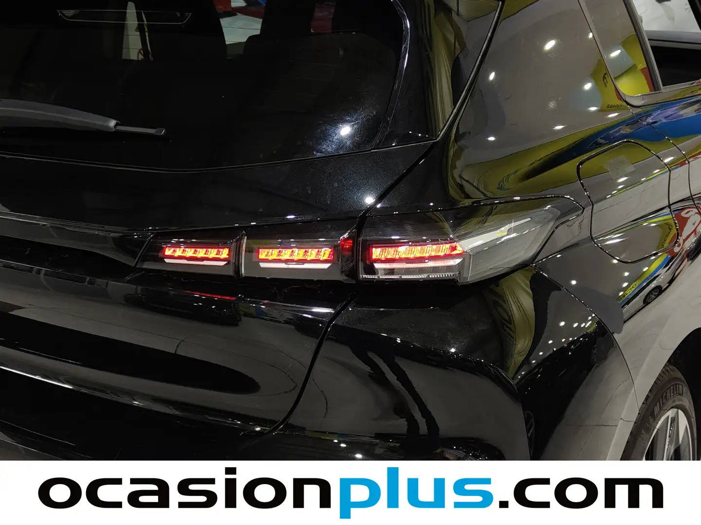 Foto Peugeot 308 Peugeot 308 Allure Hybrid eDCS6 (145 CV)