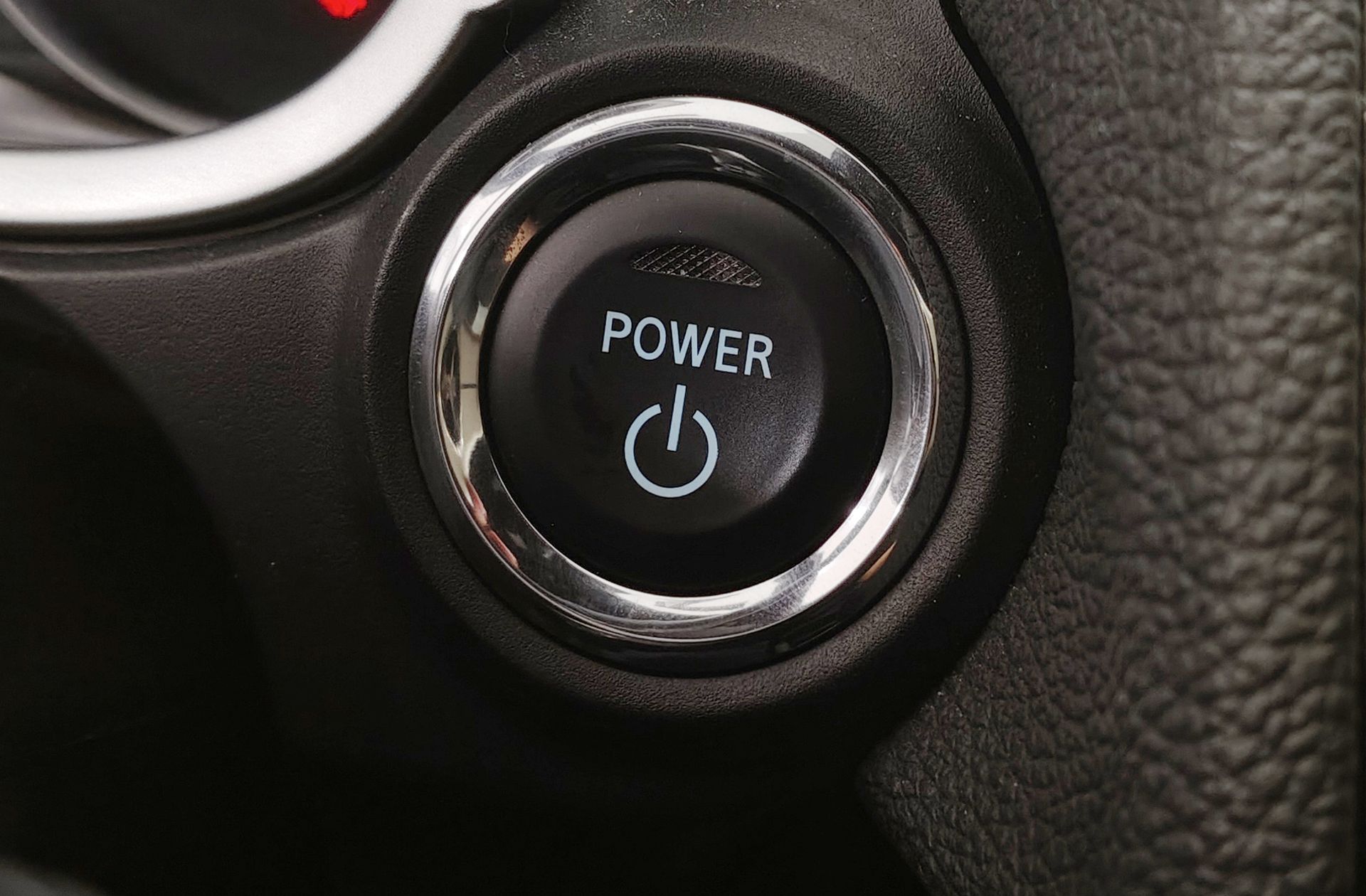 Mitsubishi Eclipse Cross 2.4 PHEV Kaiteki 4WD - foto 37