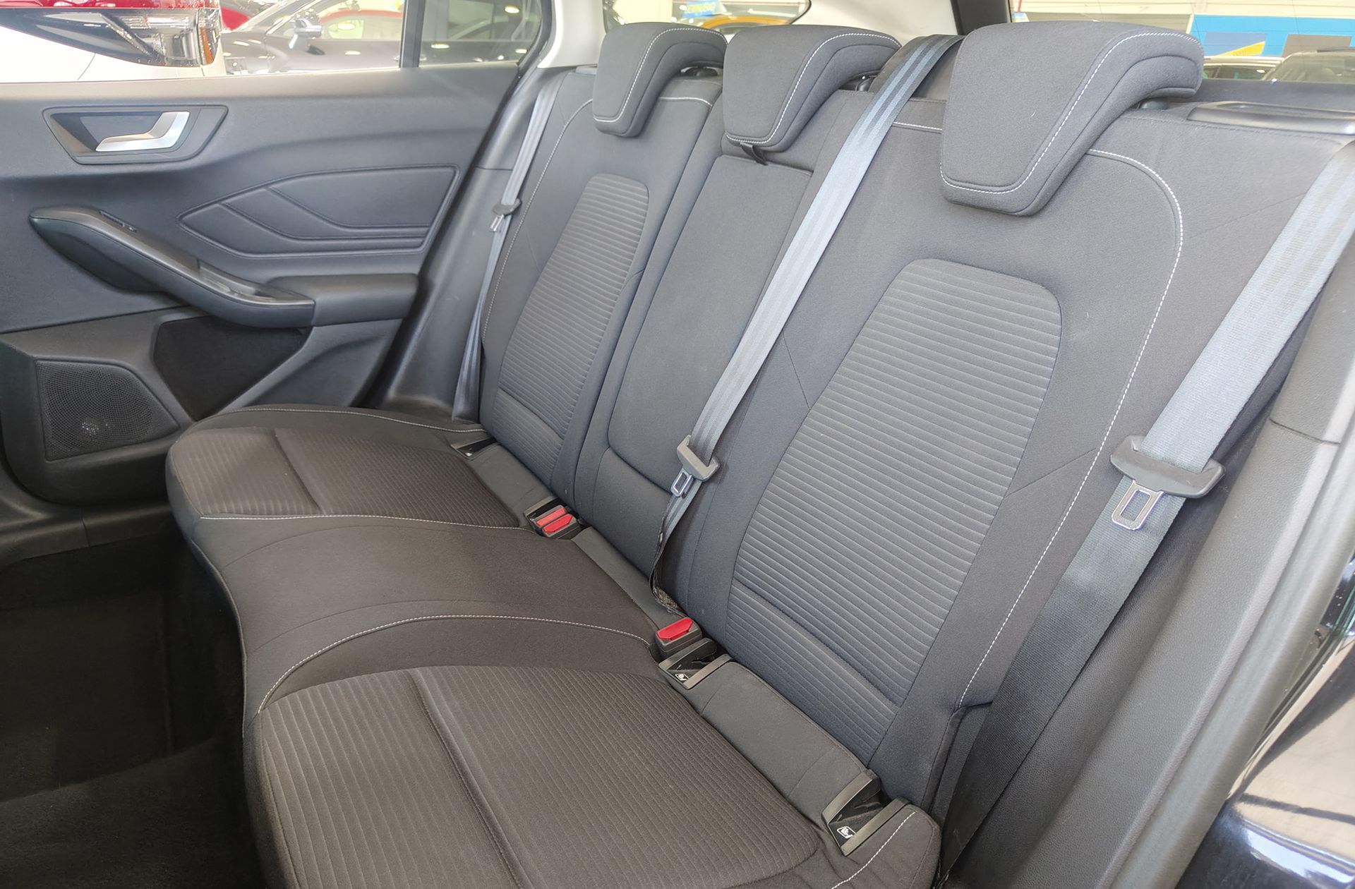 Ford Focus 1.0 EcoBoost Titanium - foto 13