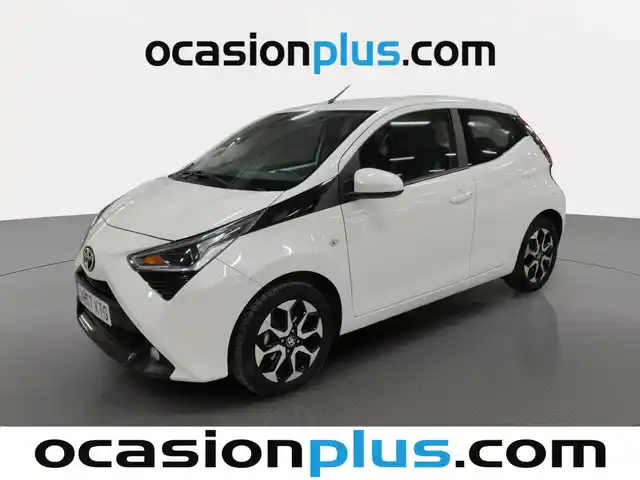 Toyota Aygo 1.0 70 x-play (72 CV) de segunda mano