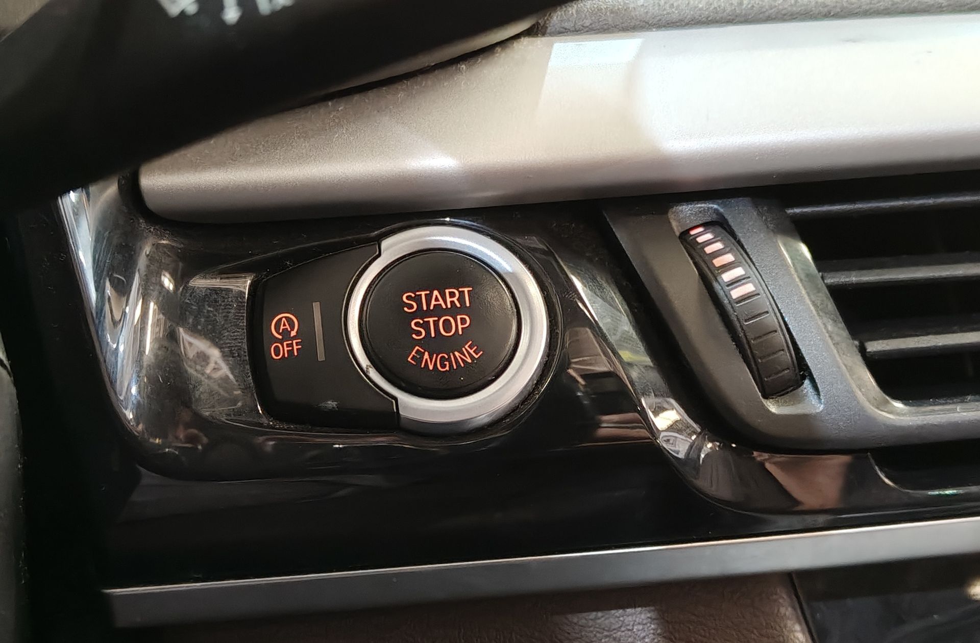 BMW X5 xDrive25d - foto 32