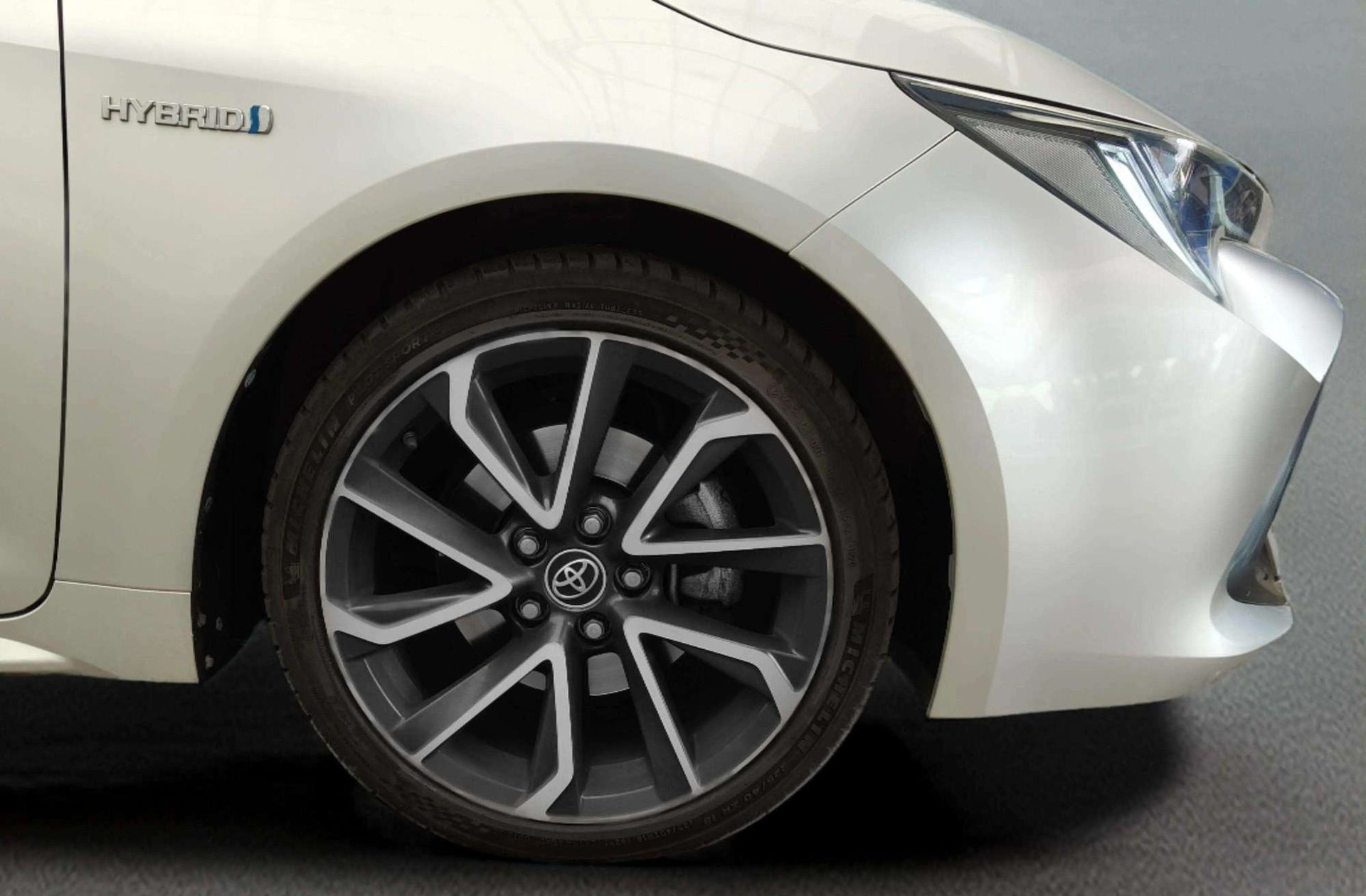 Toyota Corolla Touring Sports 180H Feel! E-CVT - foto 40